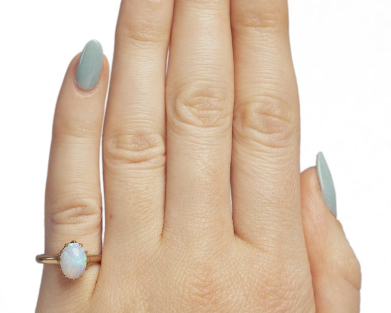 Bague en or jaune avec opale en poire et diamant de 4,60 carats En