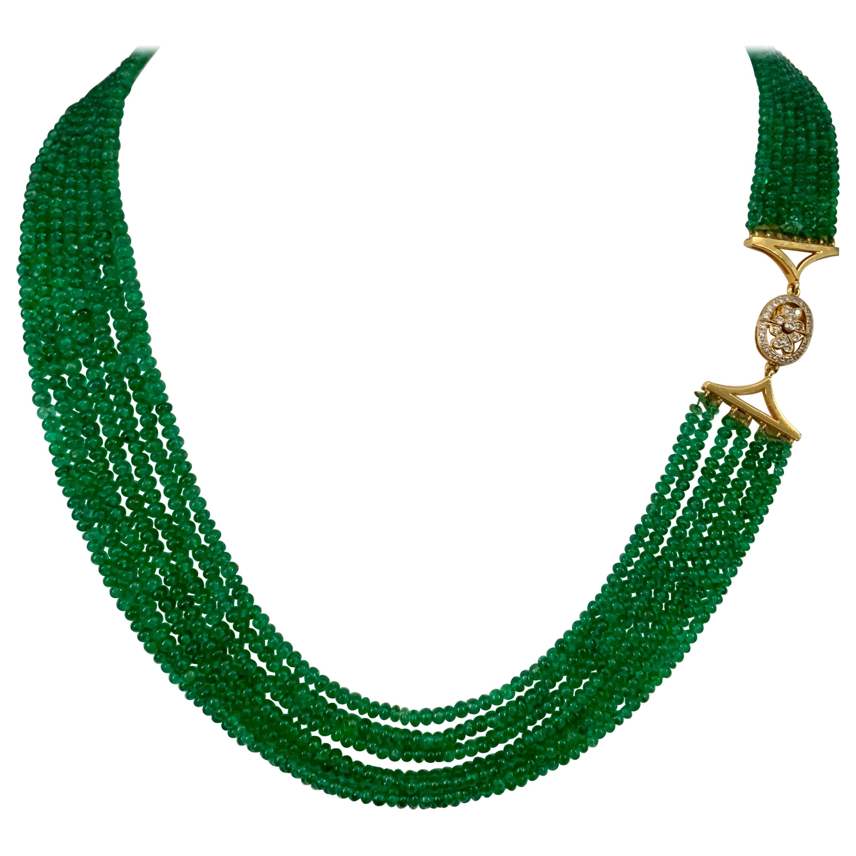 200 Carat Emerald Beads 7 Line Necklace with Diamond Clasp 18 Karat Yellow Gold For Sale