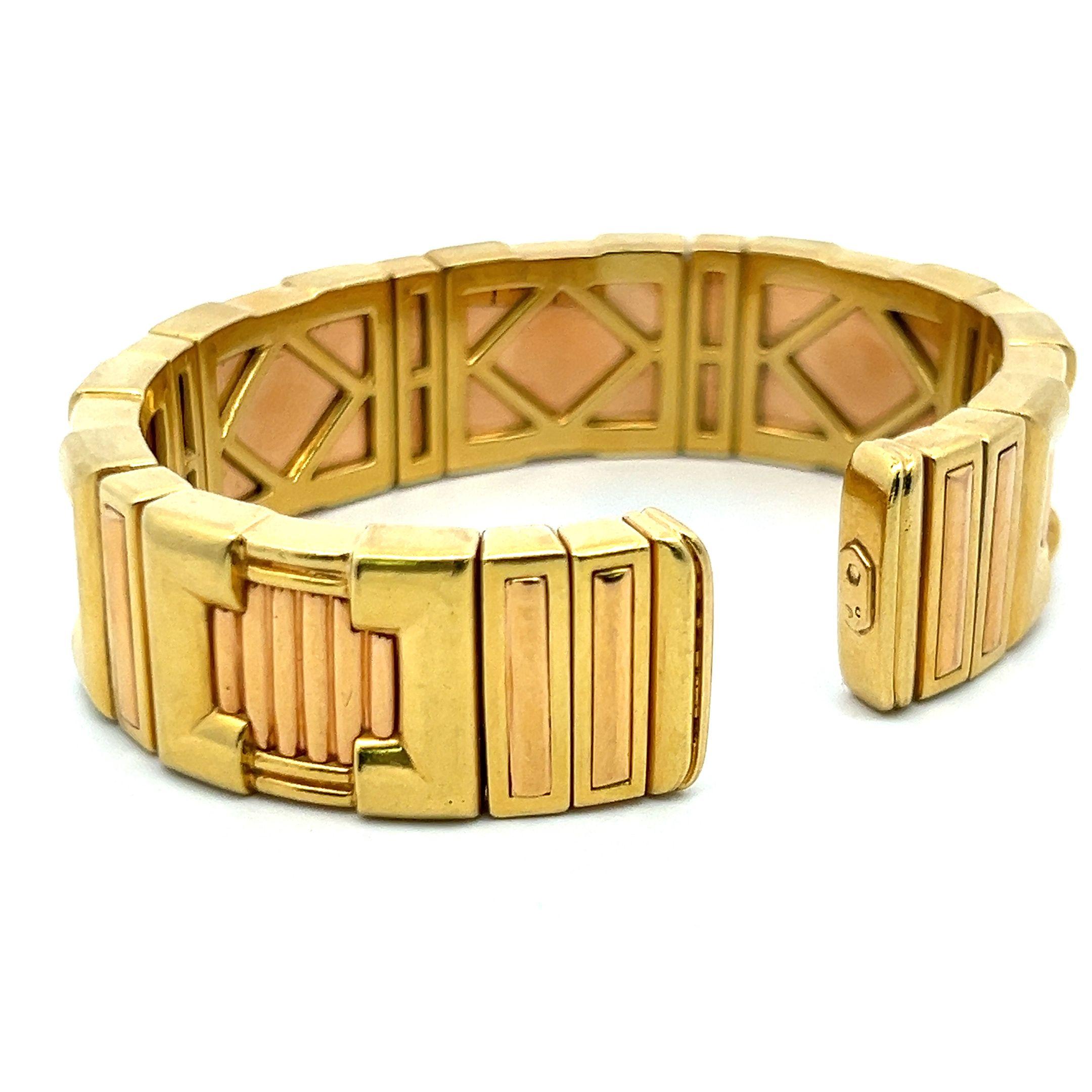 2,00 Karat Smaragdschliff Diamant 18 Karat zweifarbiges Gold Manschettenarmband im Angebot 1