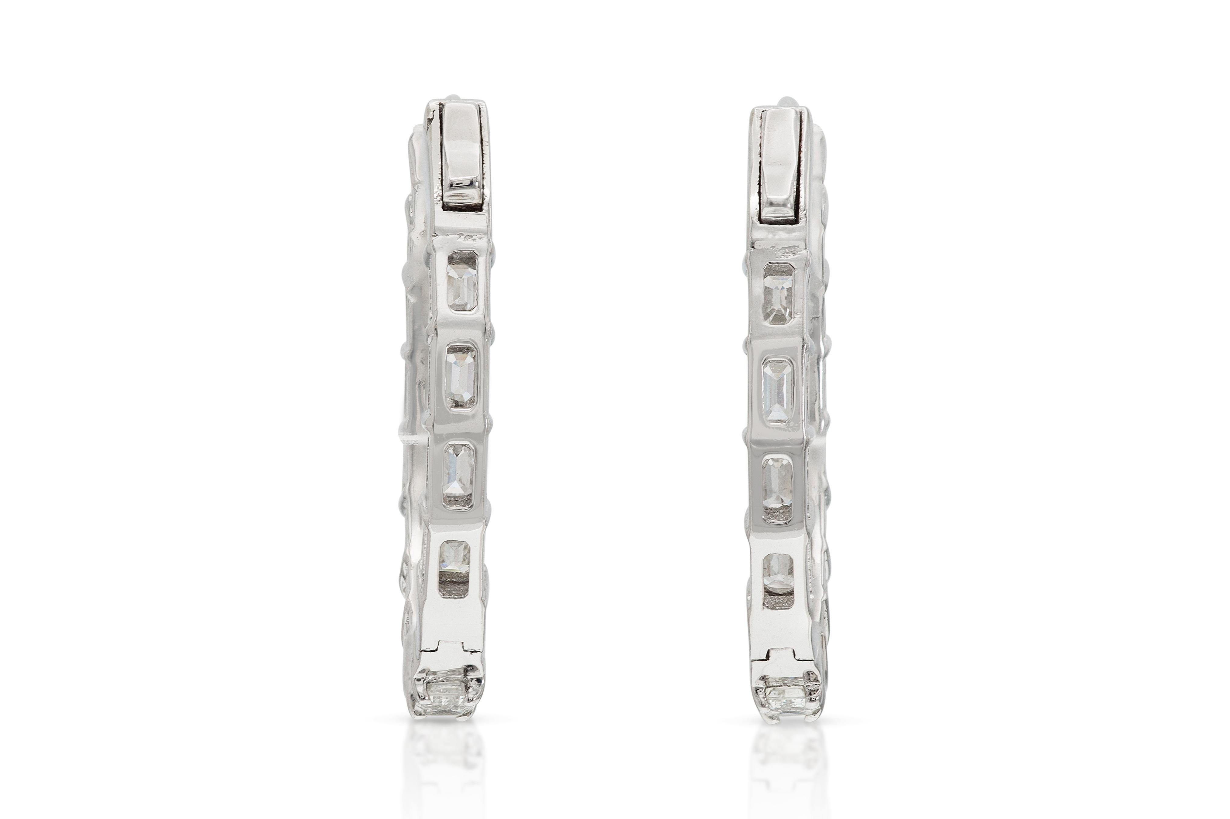 Women's 2.00 Carat Emerald Cut Diamond Oval Hoop Earrings For Sale