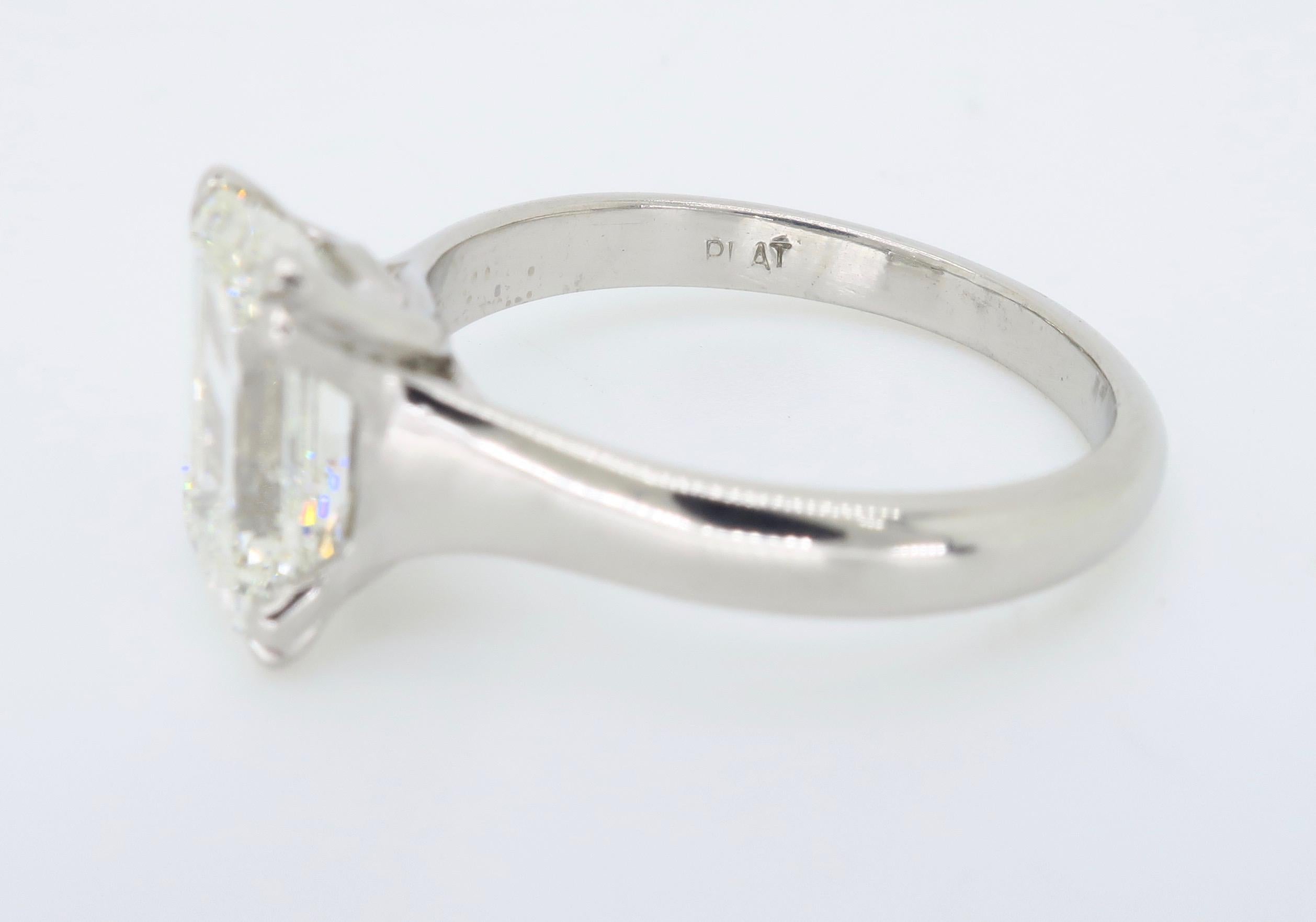2.00 Carat Emerald Cut Diamond Solitaire Engagement Ring in Platinum 4