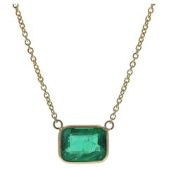 2.00 Carat Emerald Green Fashion Necklaces In 14k Yellow Gold