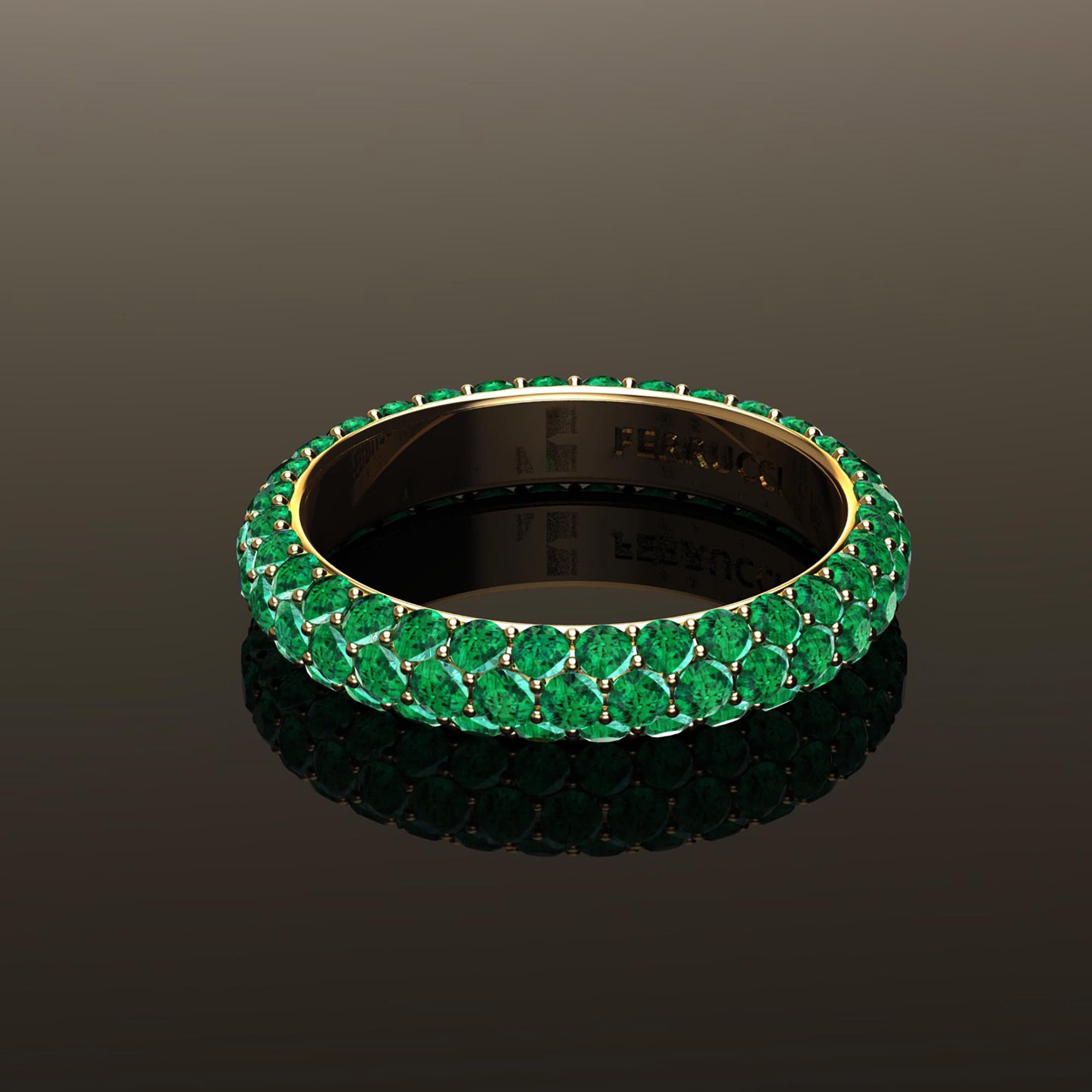 2.00 Carat Emeralds Pavé Eternity Ring in 18 Karat Yellow Gold For Sale 4