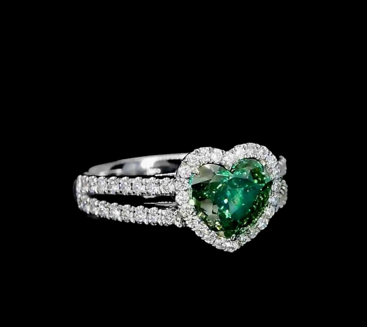 2.00 Carat Fancy Intense Green Diamond Ring VS Clarity AGL Certified In New Condition For Sale In Kowloon, HK