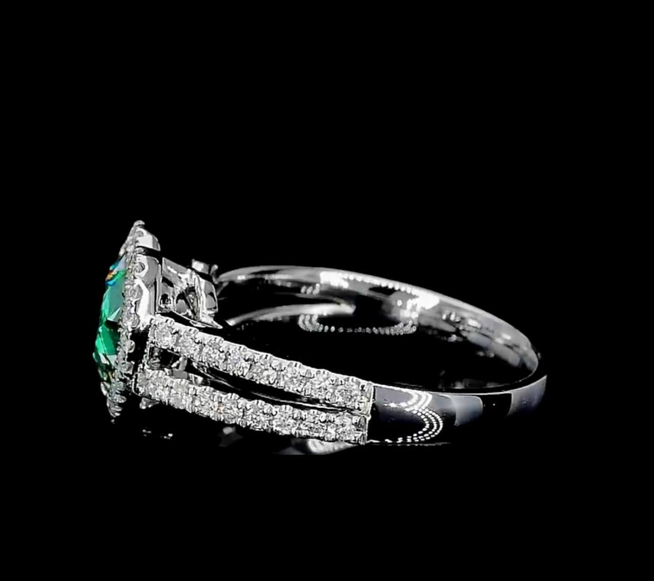 2.00 Carat Fancy Intense Green Diamond Ring VS Clarity AGL Certified For Sale 2