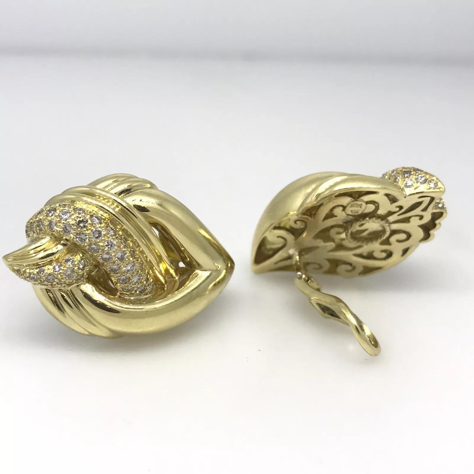 Women's 2.00 carat Large Pave Diamond Knot Earrings in 18K Yellow Gold For Sale
