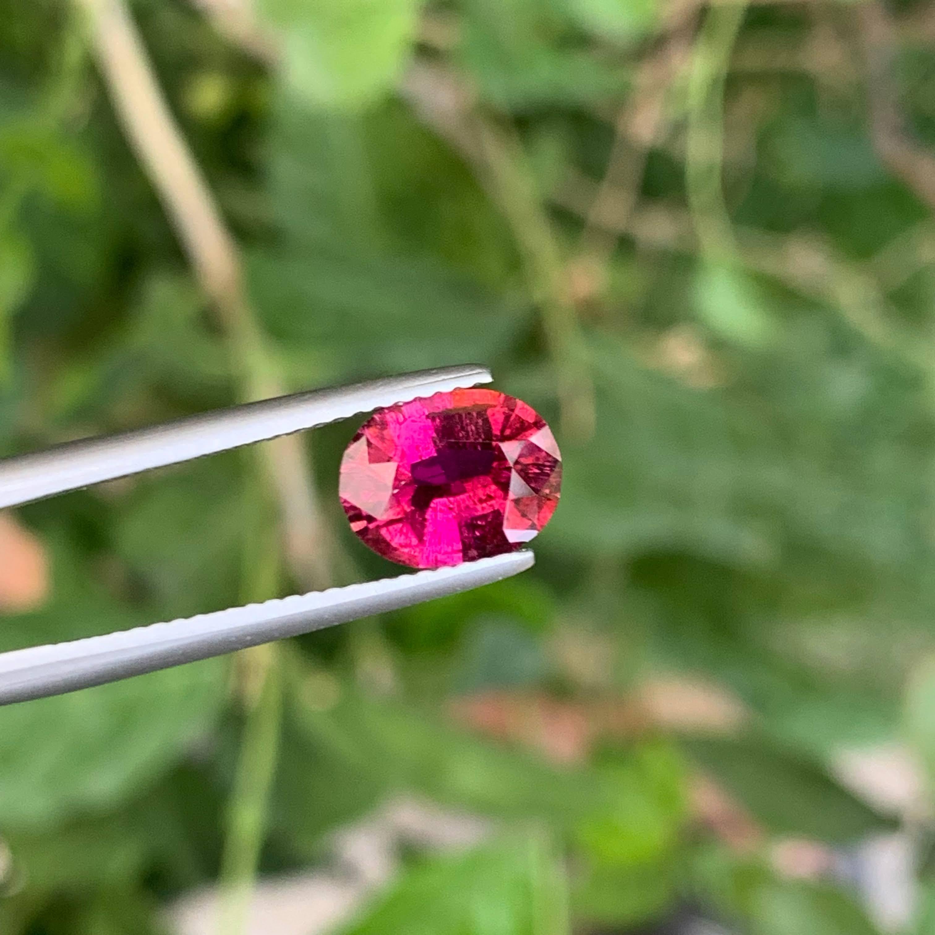 Women's or Men's 2.00 Carat Loose Rubelite Tourmaline Stone Oval Cut Afghan Gemstone For Sale