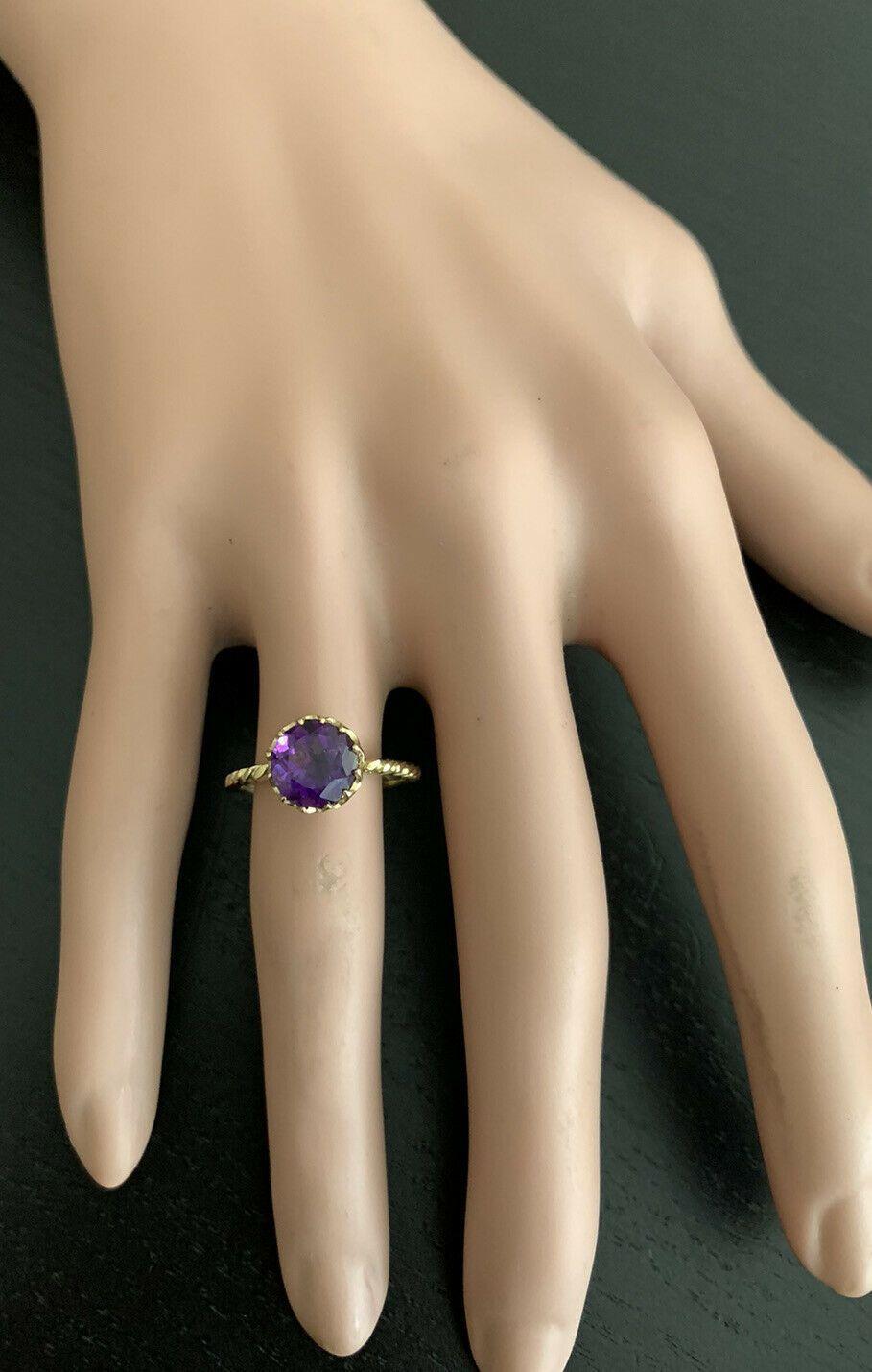 2.00 Carat Natural Amethyst 14 Karat Solid Yellow Gold Ring For Sale 2