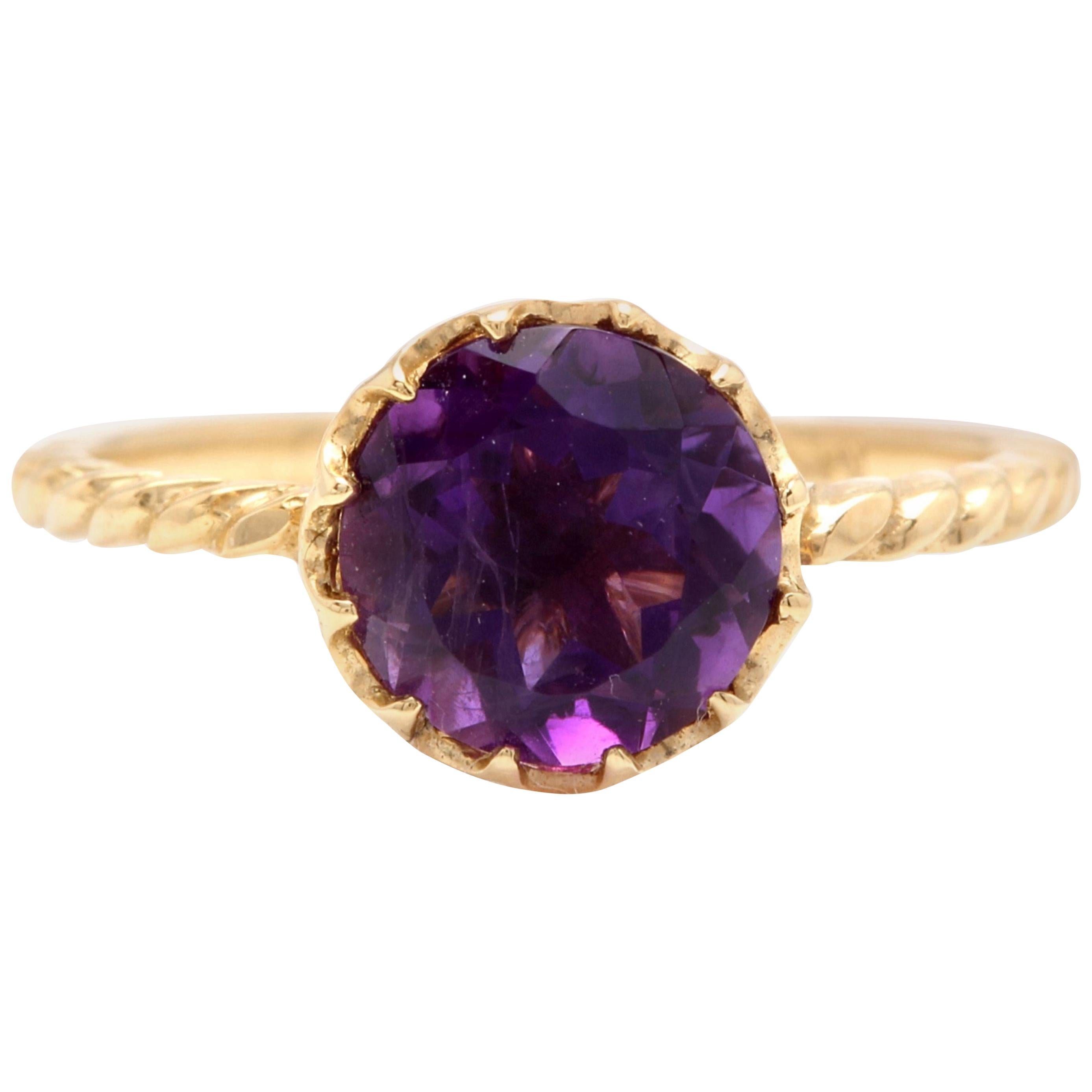 2.00 Carat Natural Amethyst 14 Karat Solid Yellow Gold Ring For Sale