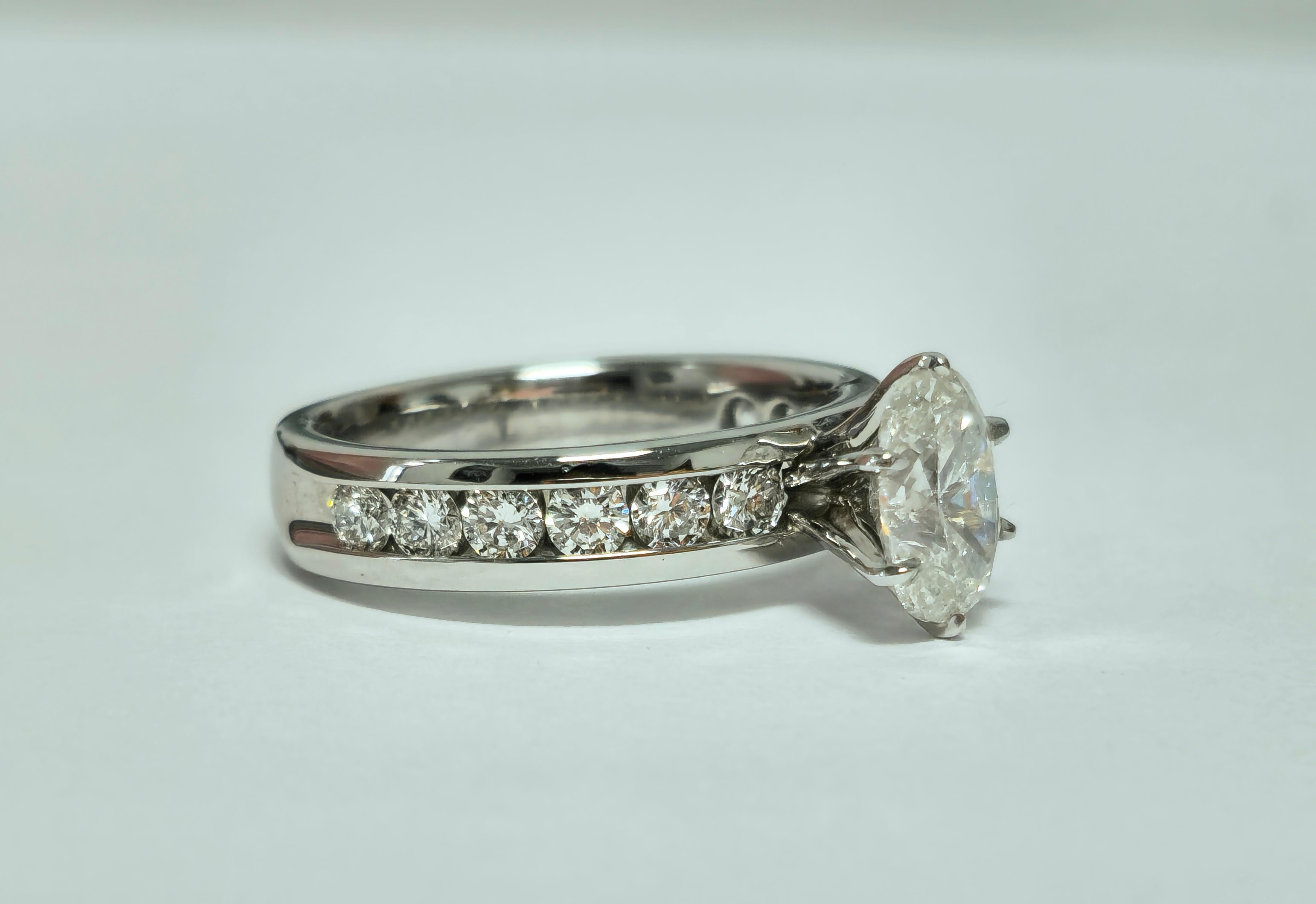 Brilliant Cut 2.00 Carat Natural Diamond Engagement Ring  For Sale