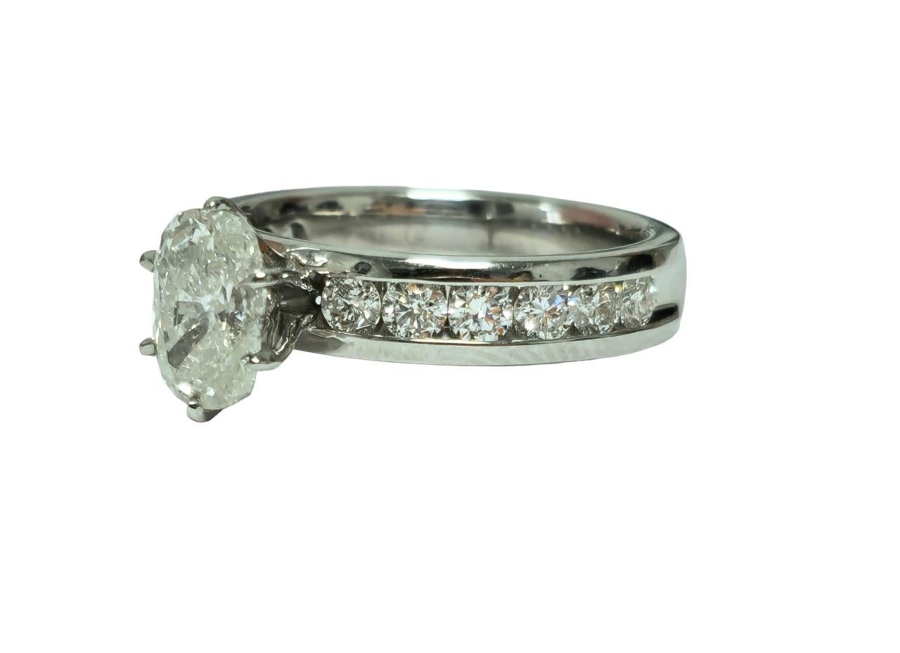 Brilliant Cut 2.00 Carat Natural Diamond Engagement Ring For Sale