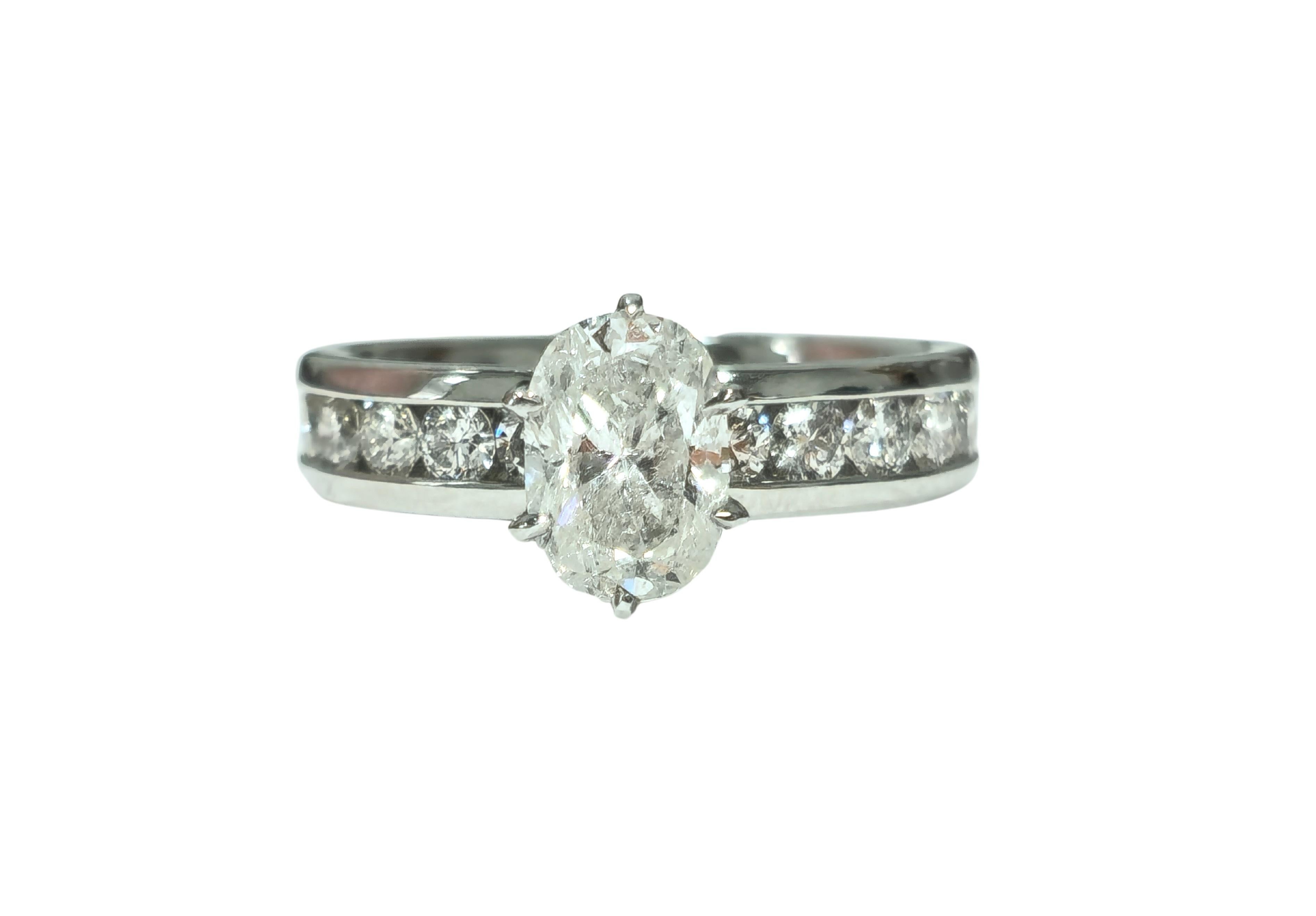 2.00 Carat Natural Diamond Engagement Ring In Excellent Condition For Sale In Miami, FL