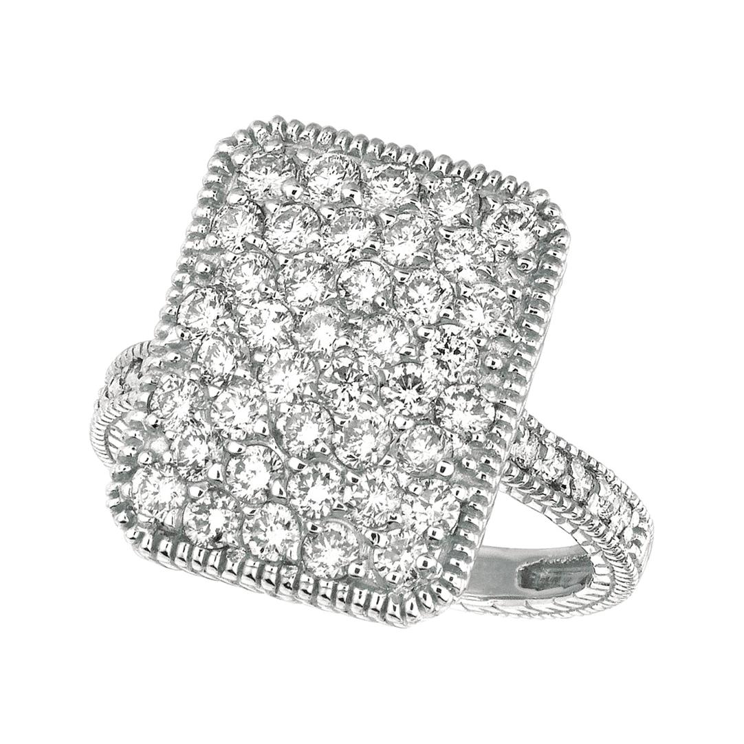 For Sale:  2.00 Carat Natural Diamond Rectangular Shape Ring G SI 14 Karat White Gold
