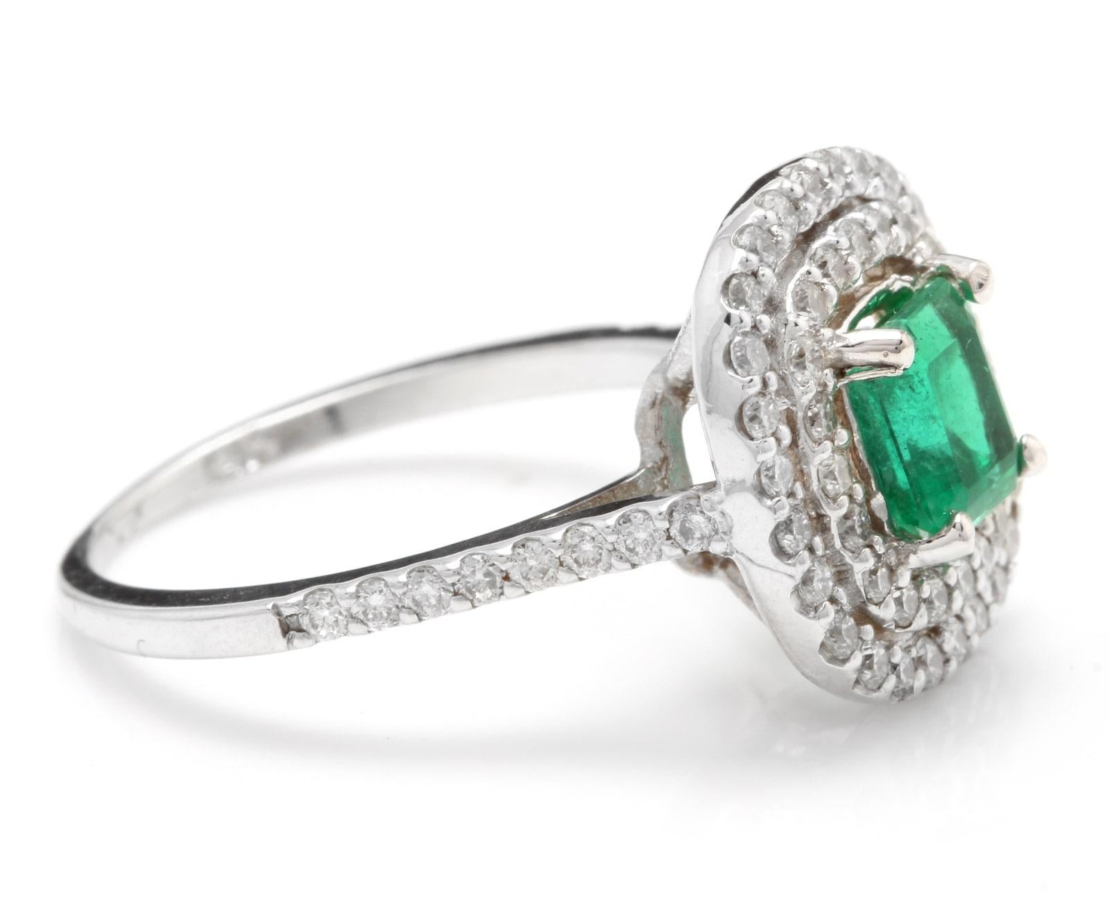 Esmeralda natural de 2,00 quilates y diamante Anillo de oro blanco macizo de 14 quilates Corte esmeralda en venta