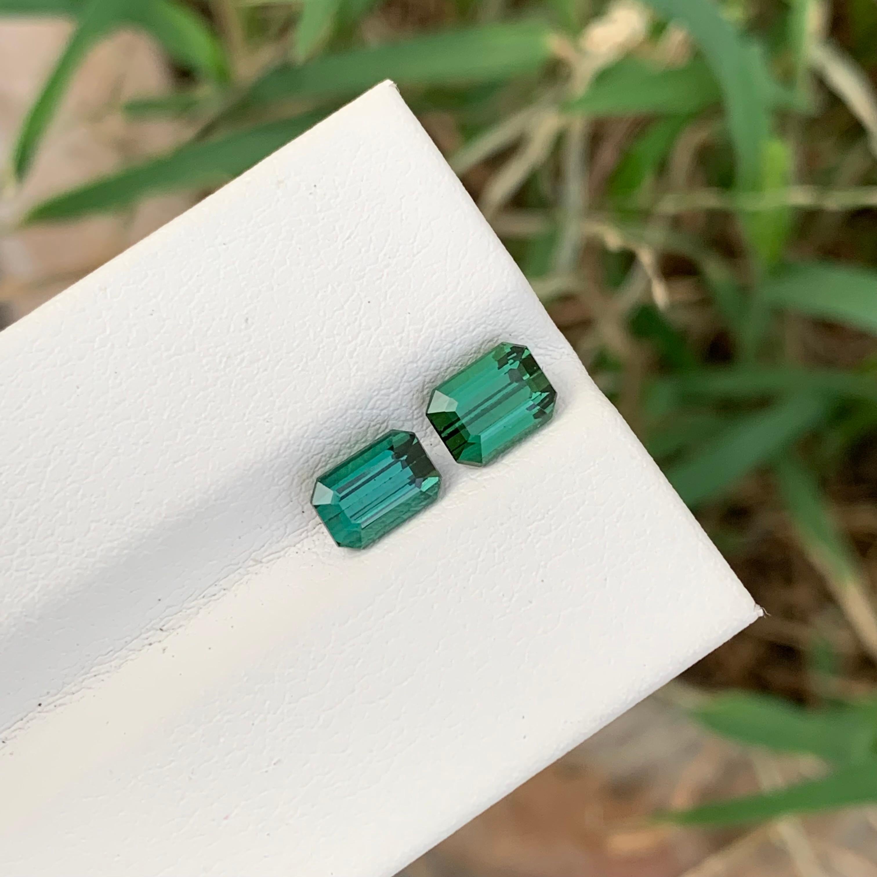 2,00 Karat natürlicher loser blaugrüner Dual-Turmalin-Smaragd in Smaragdform für Ring für Damen oder Herren im Angebot