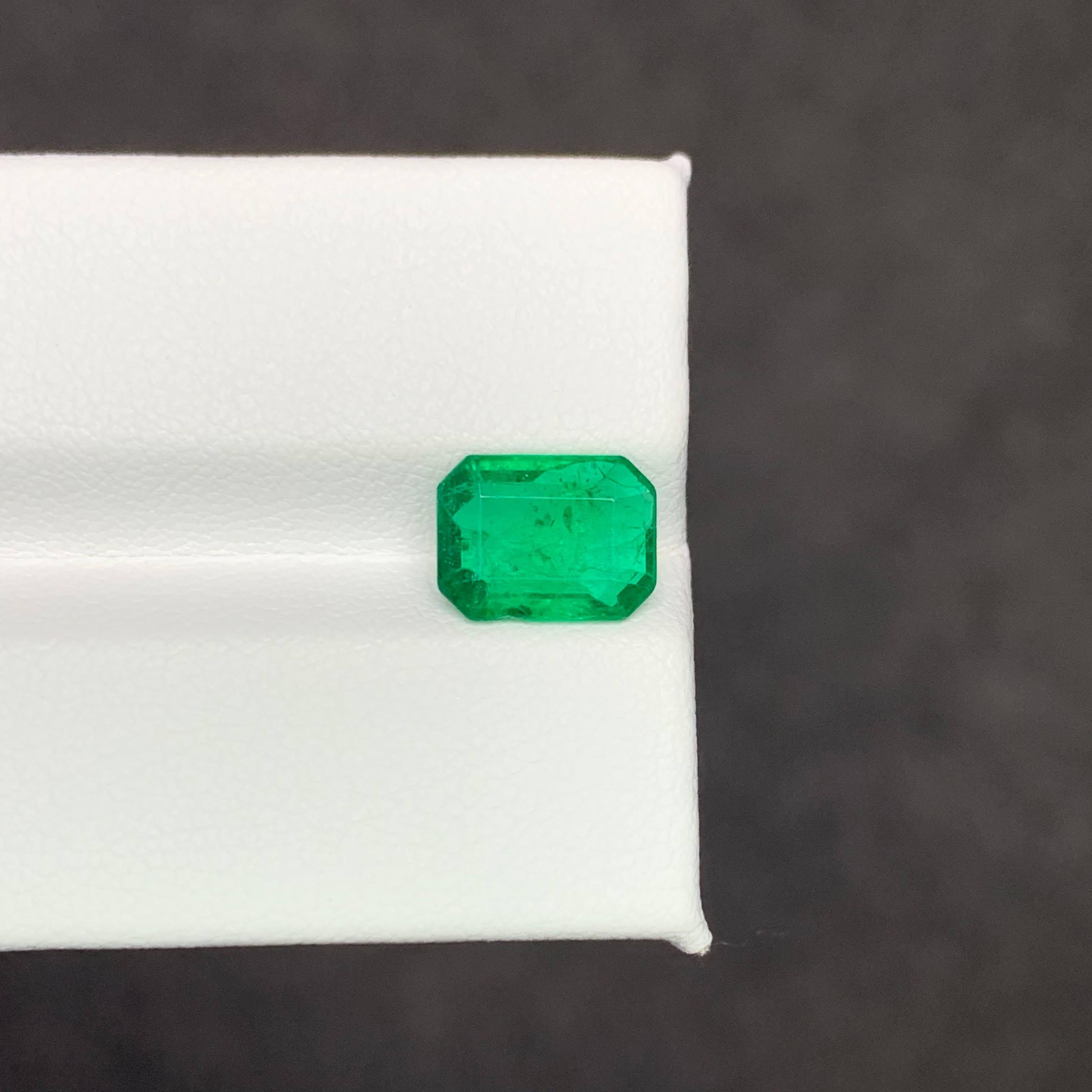 2,00 Carati di pietra naturale allentata Greene & Greene Stone Pietra preziosa tagliata a smeraldo dallo Zambia In condizioni Nuovo in vendita a Bangkok, TH