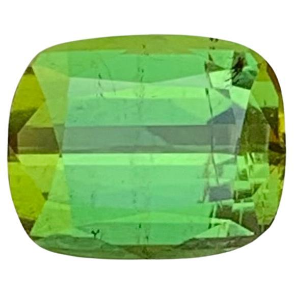 2.00 Carat Natural Loose Green Tourmaline Cushion Shape Gem From Afghanistan (Tourmaline verte en forme de coussin, en vrac, naturelle, d'Afghanistan)