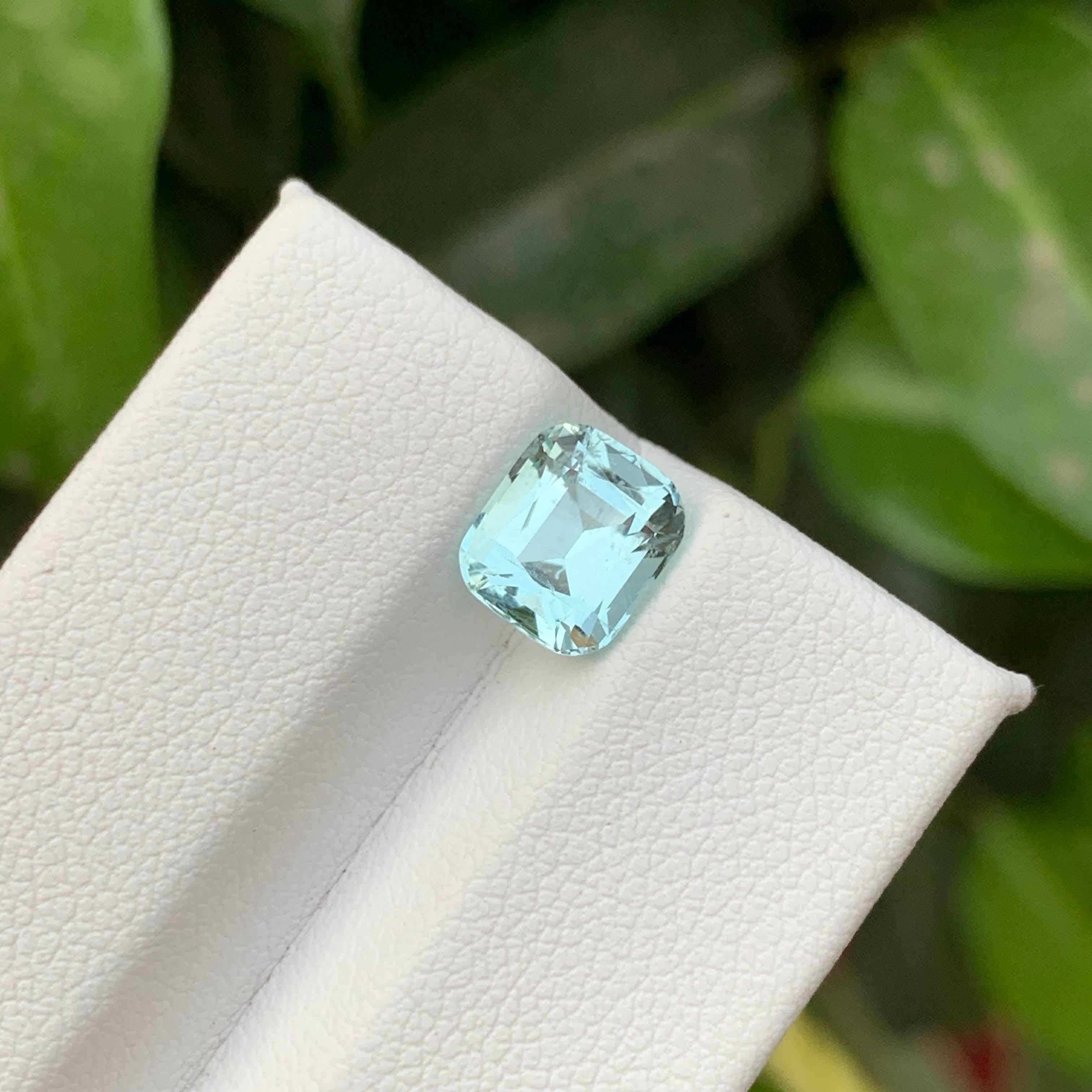 2.00 Karat Natürlicher loser hellblauer Aquamarin im Kissenschliff Pakistanischer Edelstein im Angebot 6