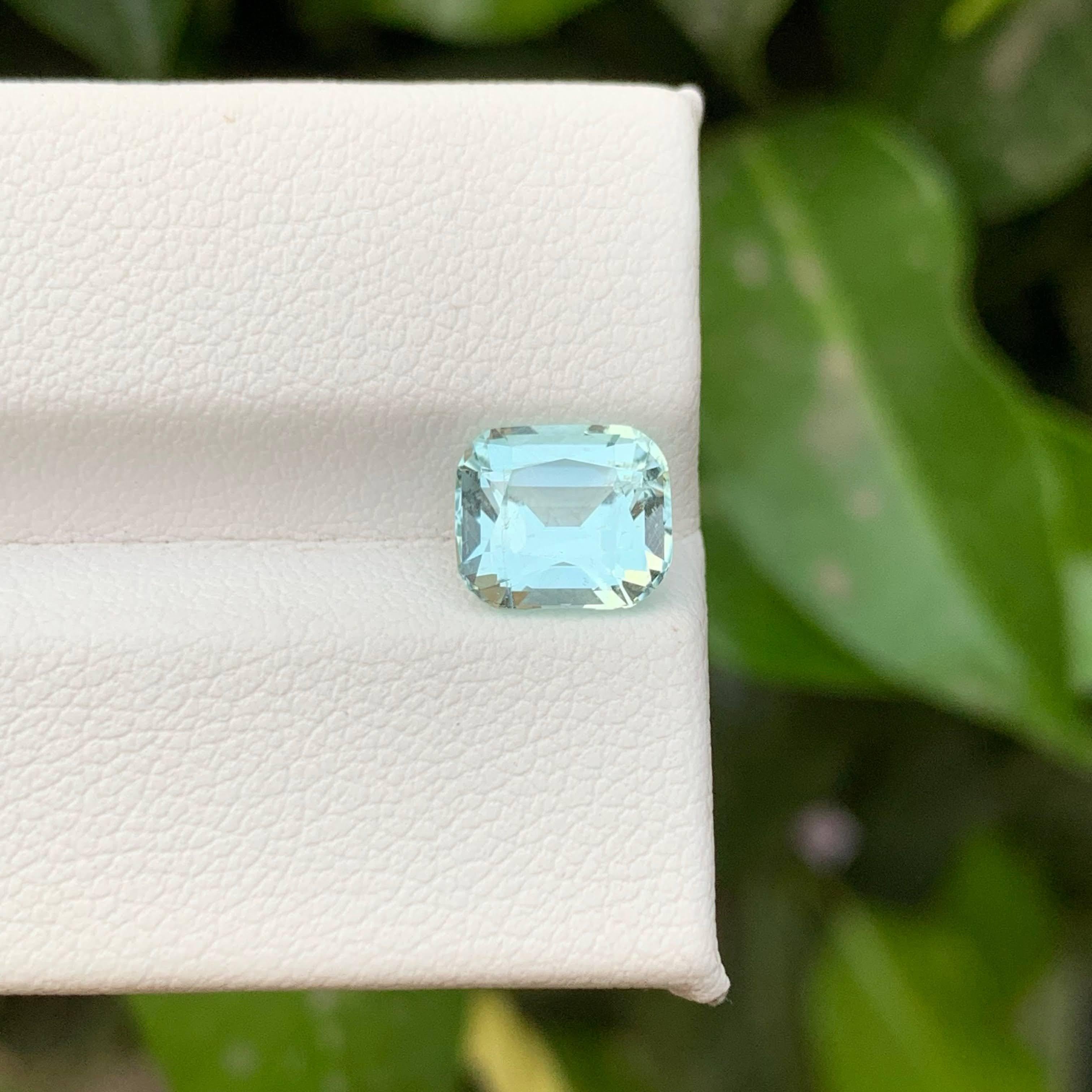 2.00 Karat Natürlicher loser hellblauer Aquamarin im Kissenschliff Pakistanischer Edelstein im Angebot 2