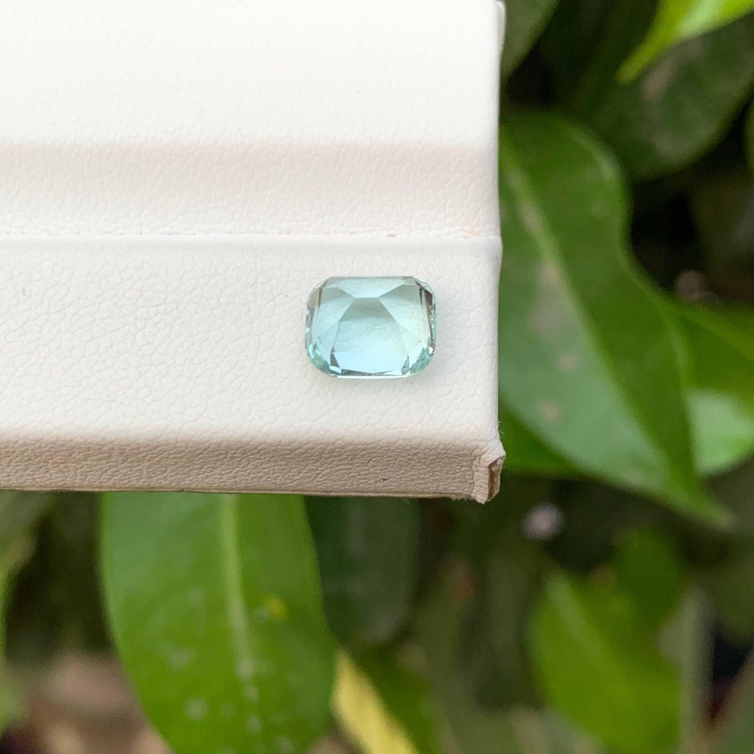 2.00 Karat Natürlicher loser hellblauer Aquamarin im Kissenschliff Pakistanischer Edelstein im Angebot 4