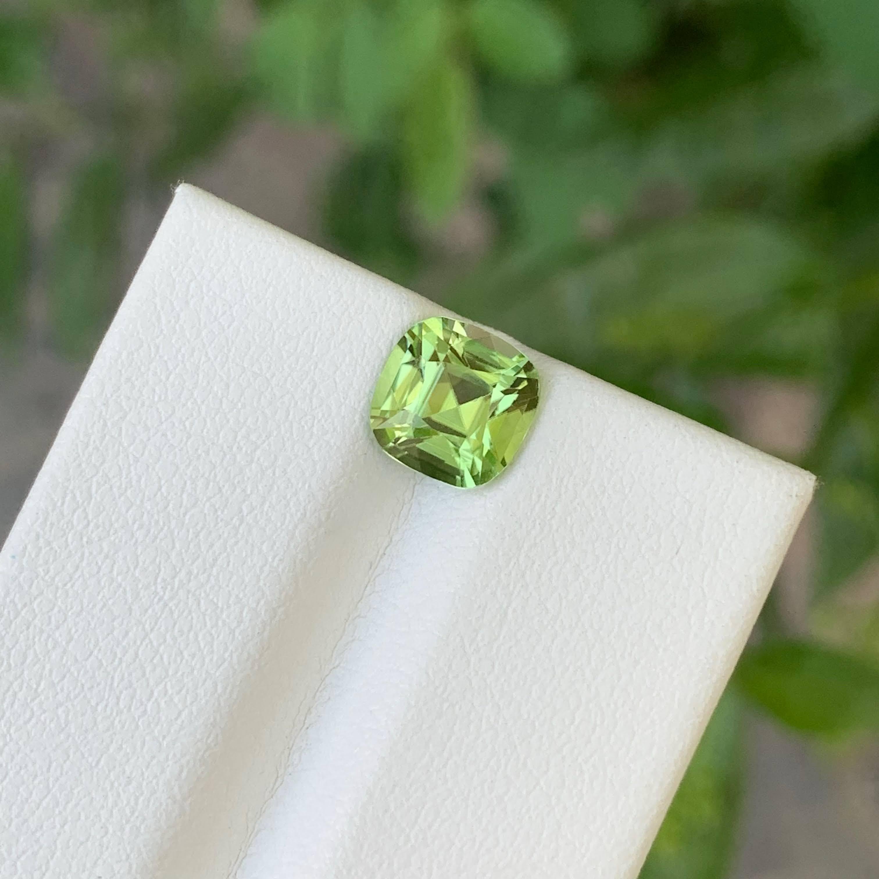 da uomo o donna 2.00 carati di tormalina verde menta naturale sfusa, pietra tagliata a cuscino Gemma afgana in vendita