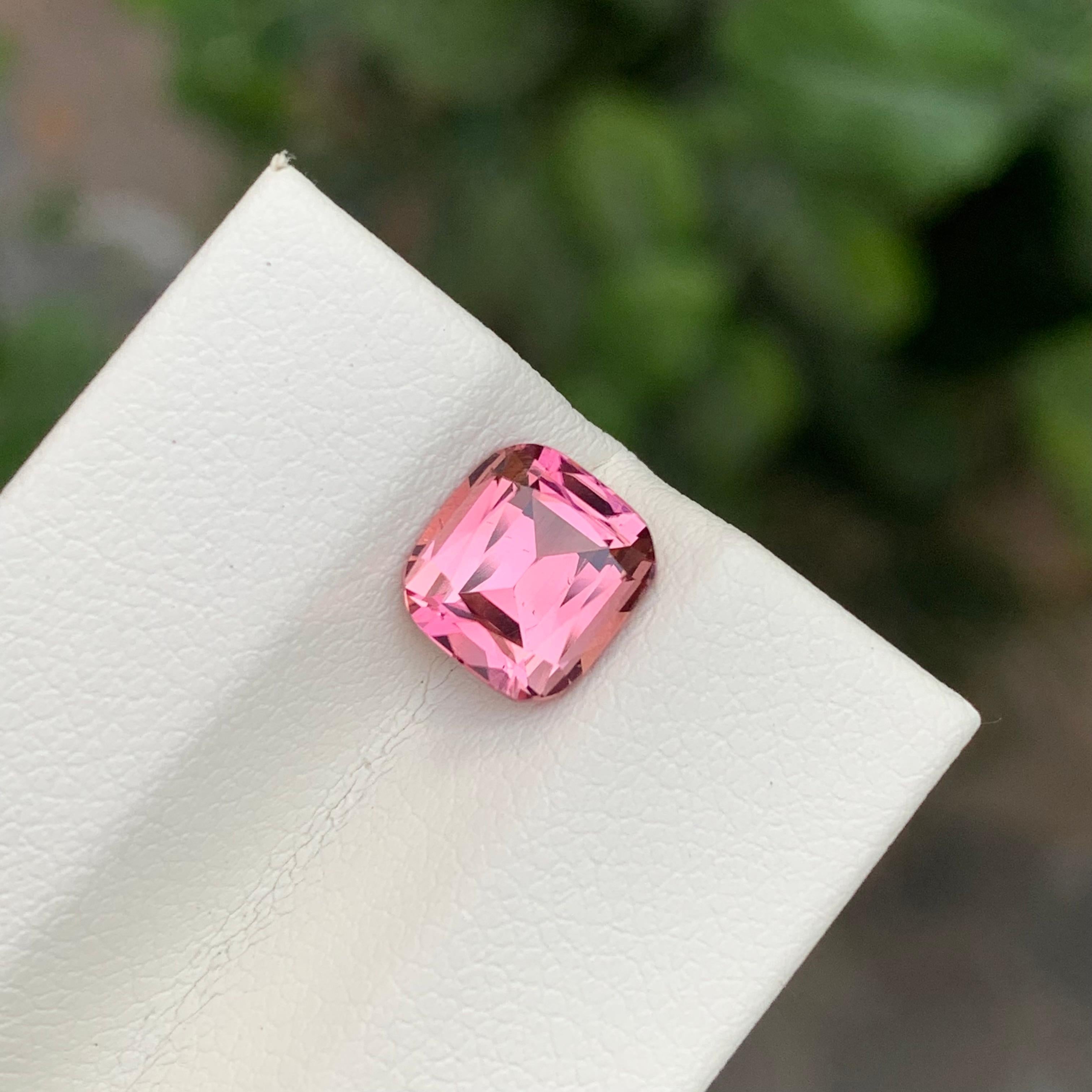 Taille coussin 2.00 Carat Natural Loose Pink Tourmaline Cushion Shape Gem en vente