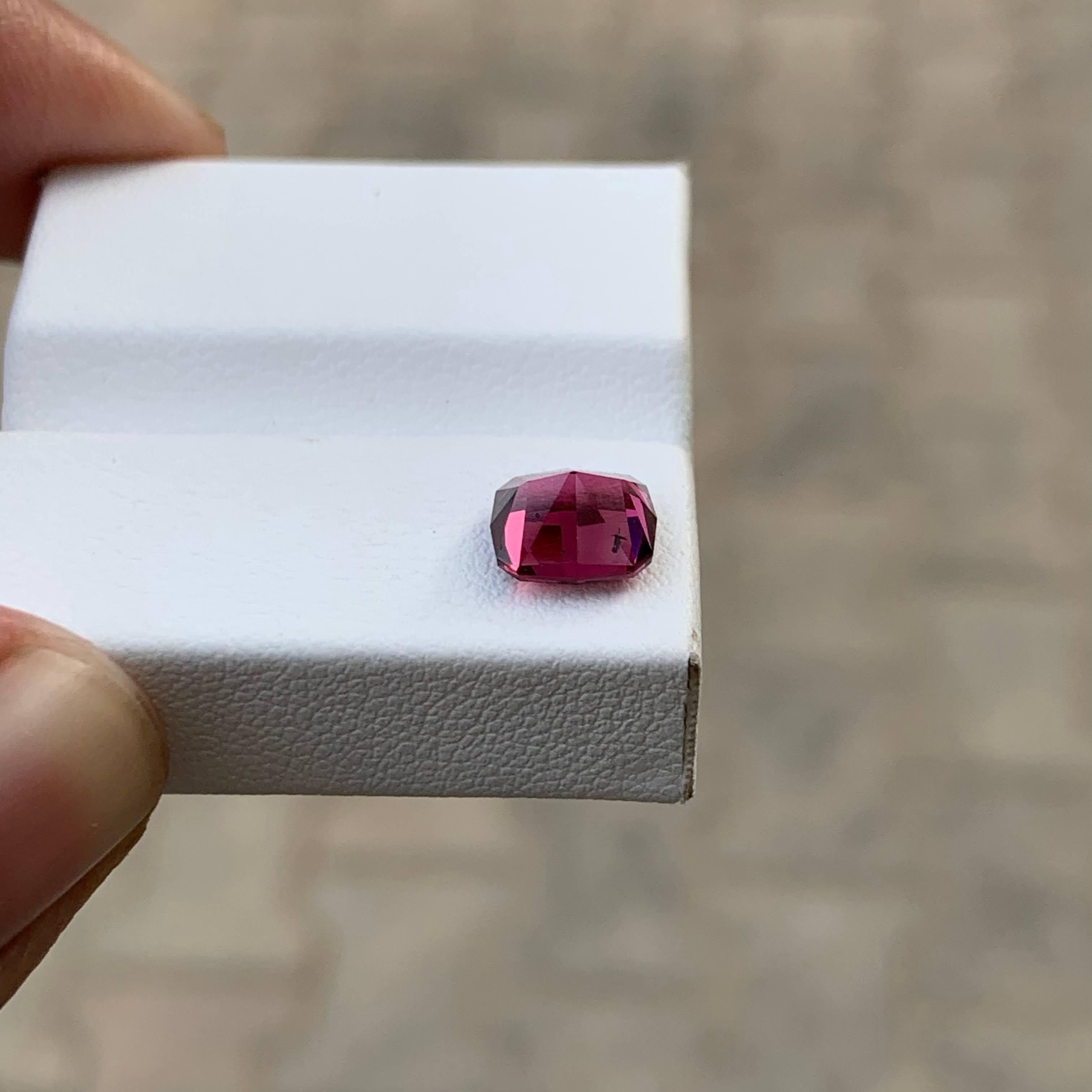 2.00 Carati di granato rosso rosato naturale sfuso Pietra africana tagliata a cuscino in vendita 5