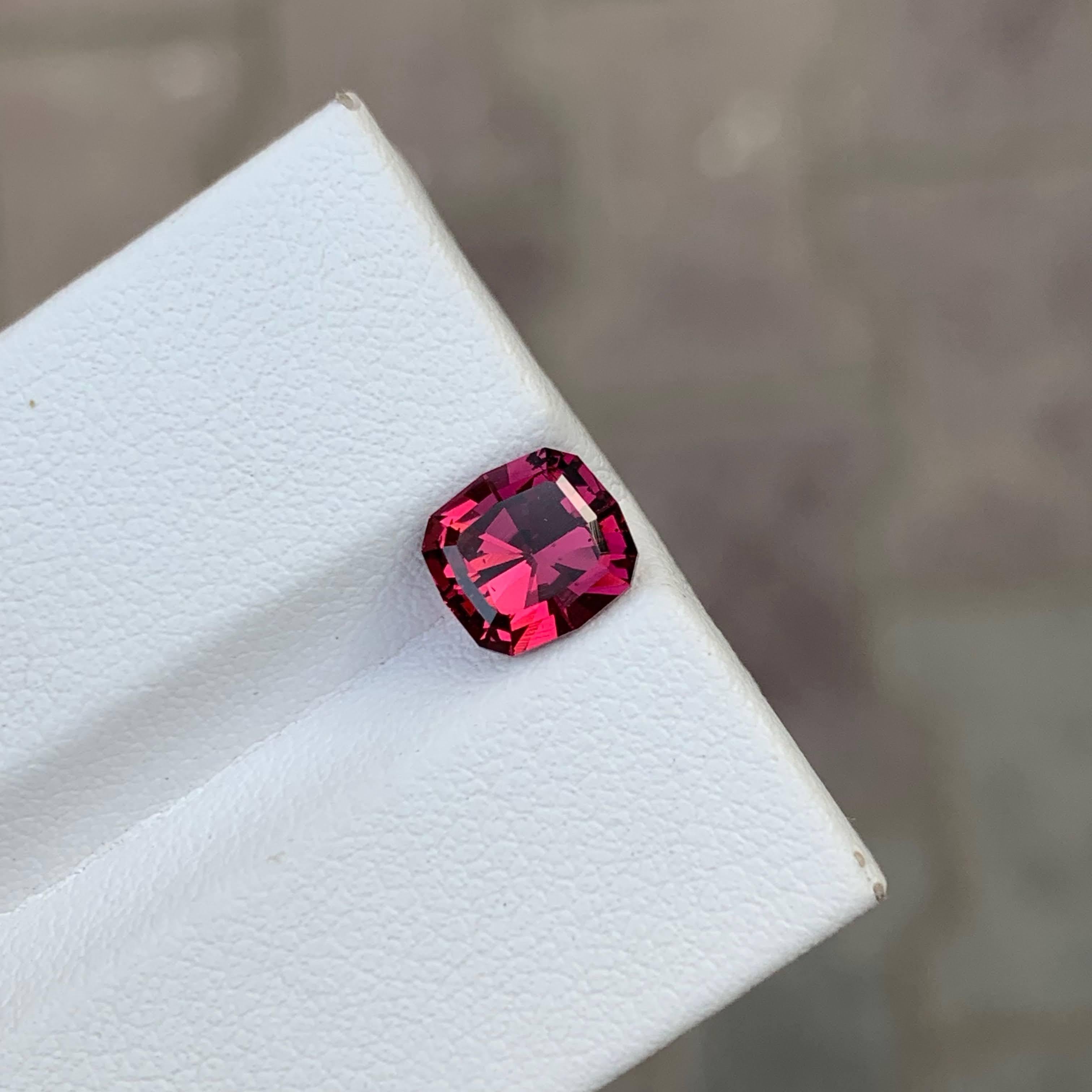 da uomo o donna 2.00 Carati di granato rosso rosato naturale sfuso Pietra africana tagliata a cuscino in vendita