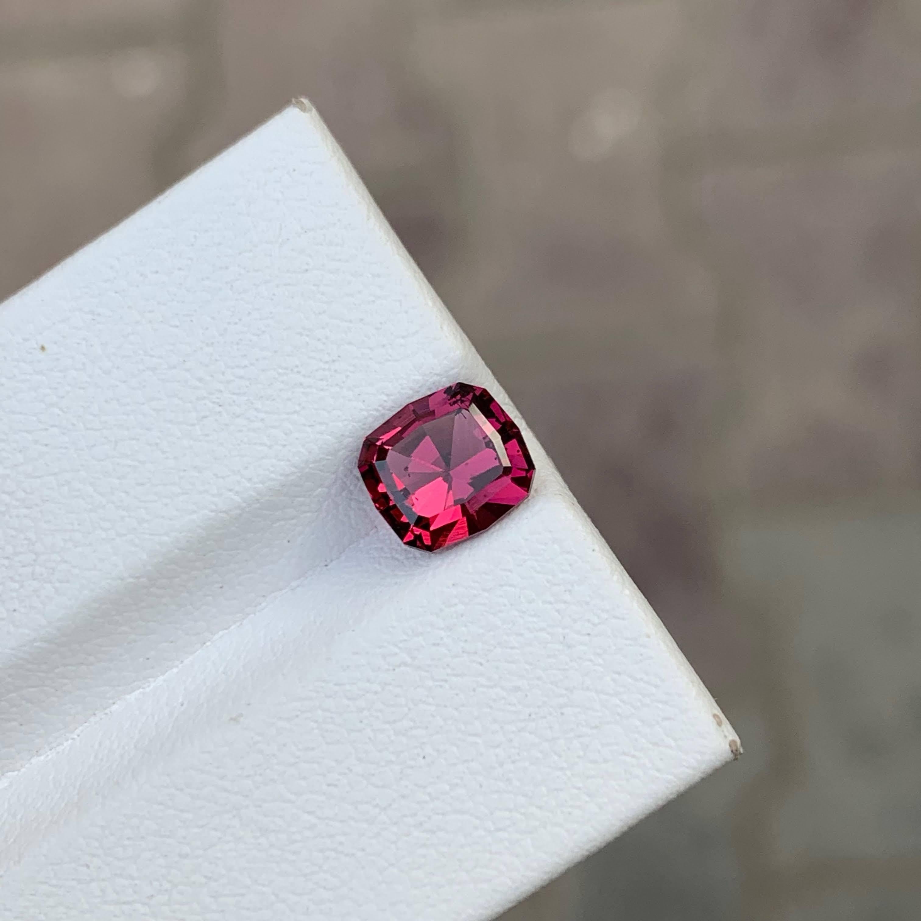 2.00 Carati di granato rosso rosato naturale sfuso Pietra africana tagliata a cuscino in vendita 1