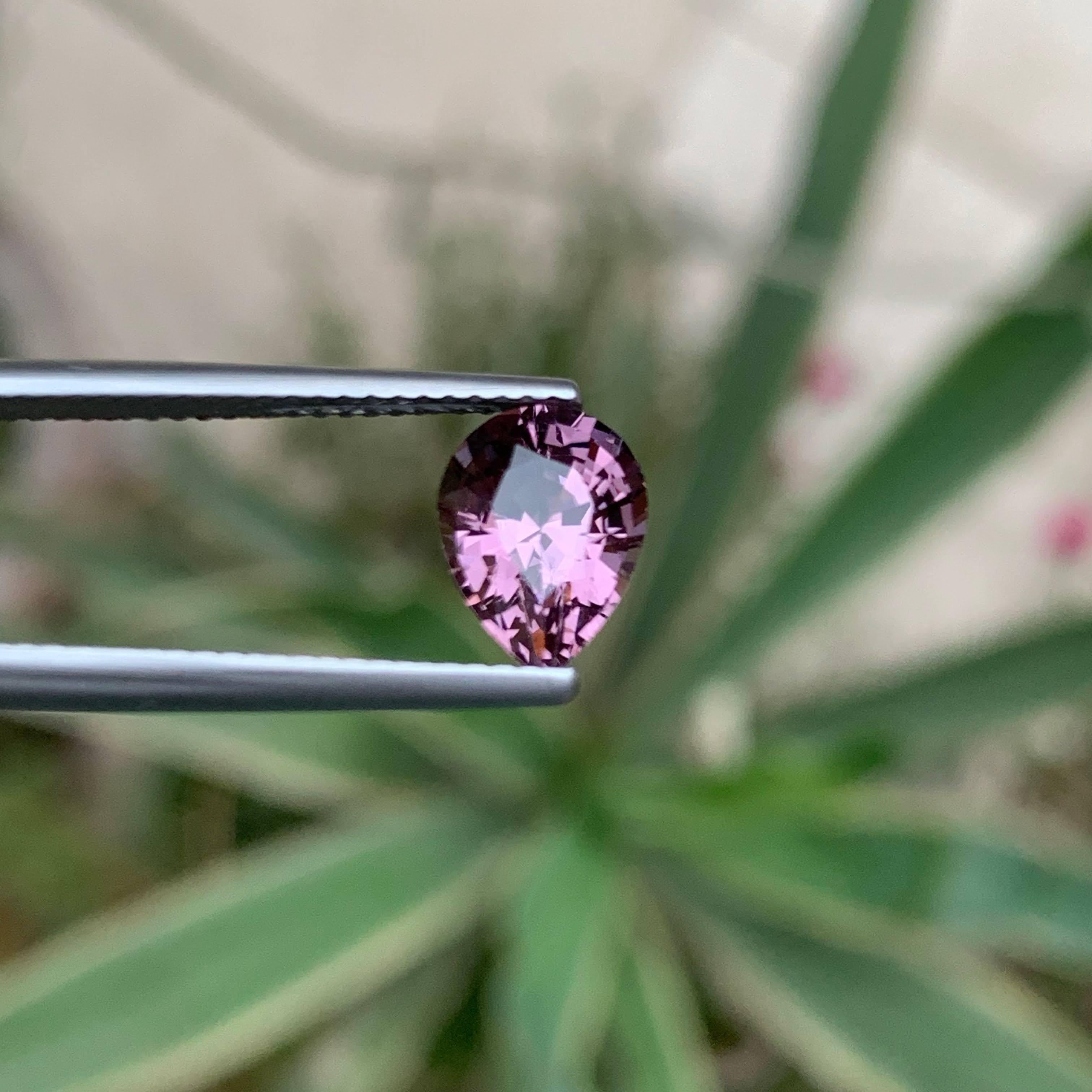 Taglio a goccia 2,00 Carati di Spinello birmano rosa violaceo naturale sfuso Pietra preziosa con taglio a pera in vendita