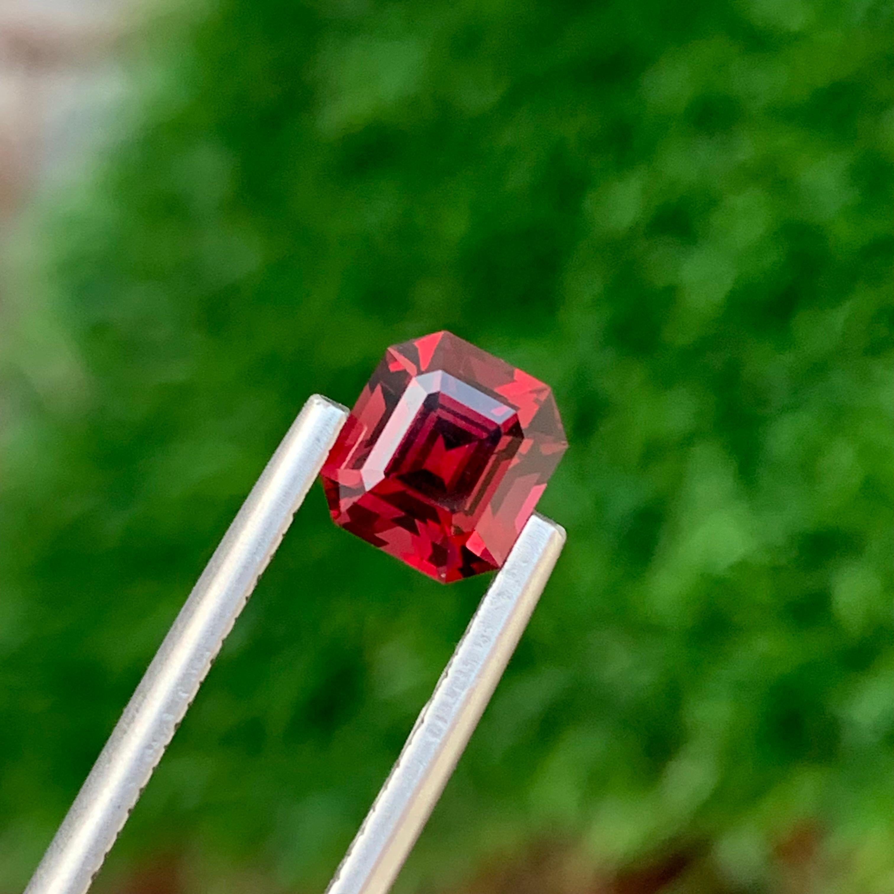 2.00 Karat natürlicher loser Rhodolith Granat Smaragd Form Edelstein im Angebot 1