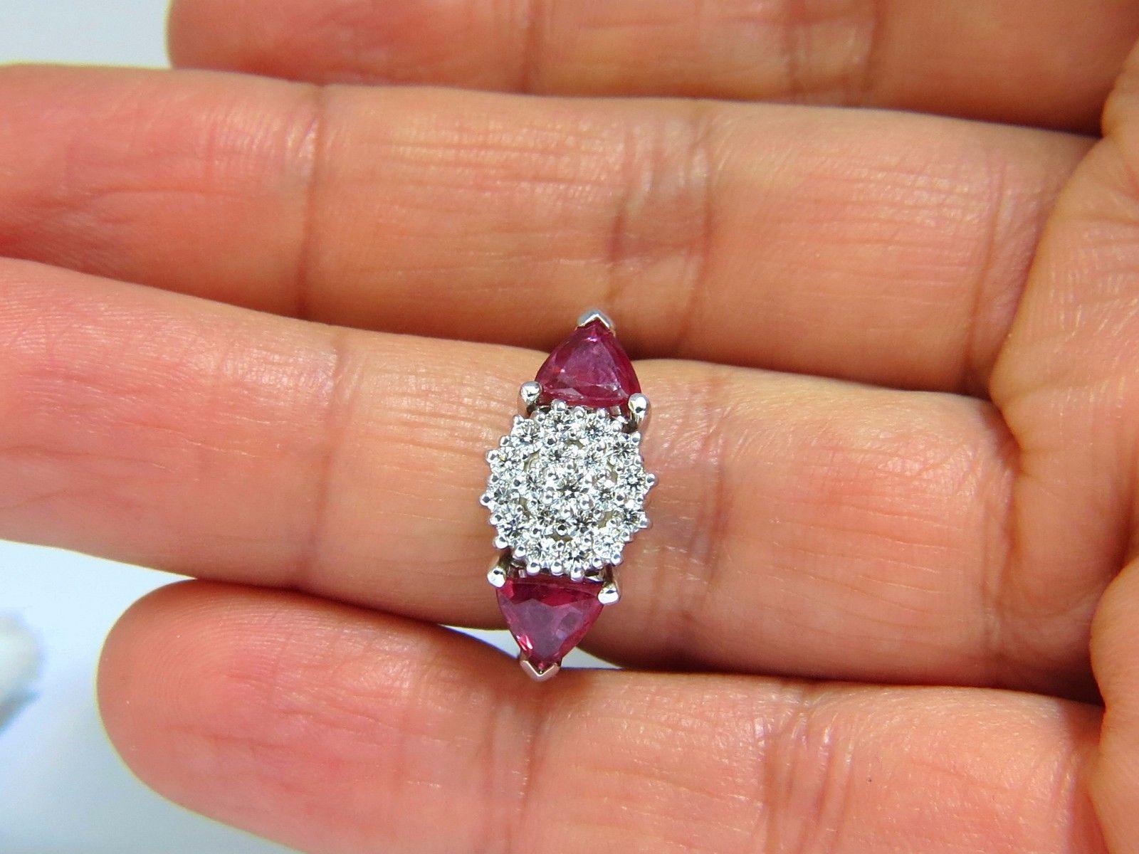 Women's or Men's 2.00 Carat Natural Pink Sapphire Diamonds Ring 14 Karat Circular Cluster Top For Sale
