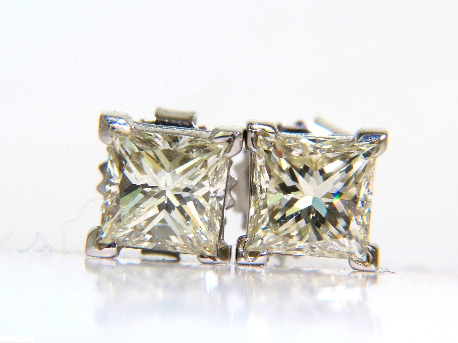 2.00 Carat Natural Princess Cut Diamond Stud Earrings J/SI-1 14 Karat For Sale 1