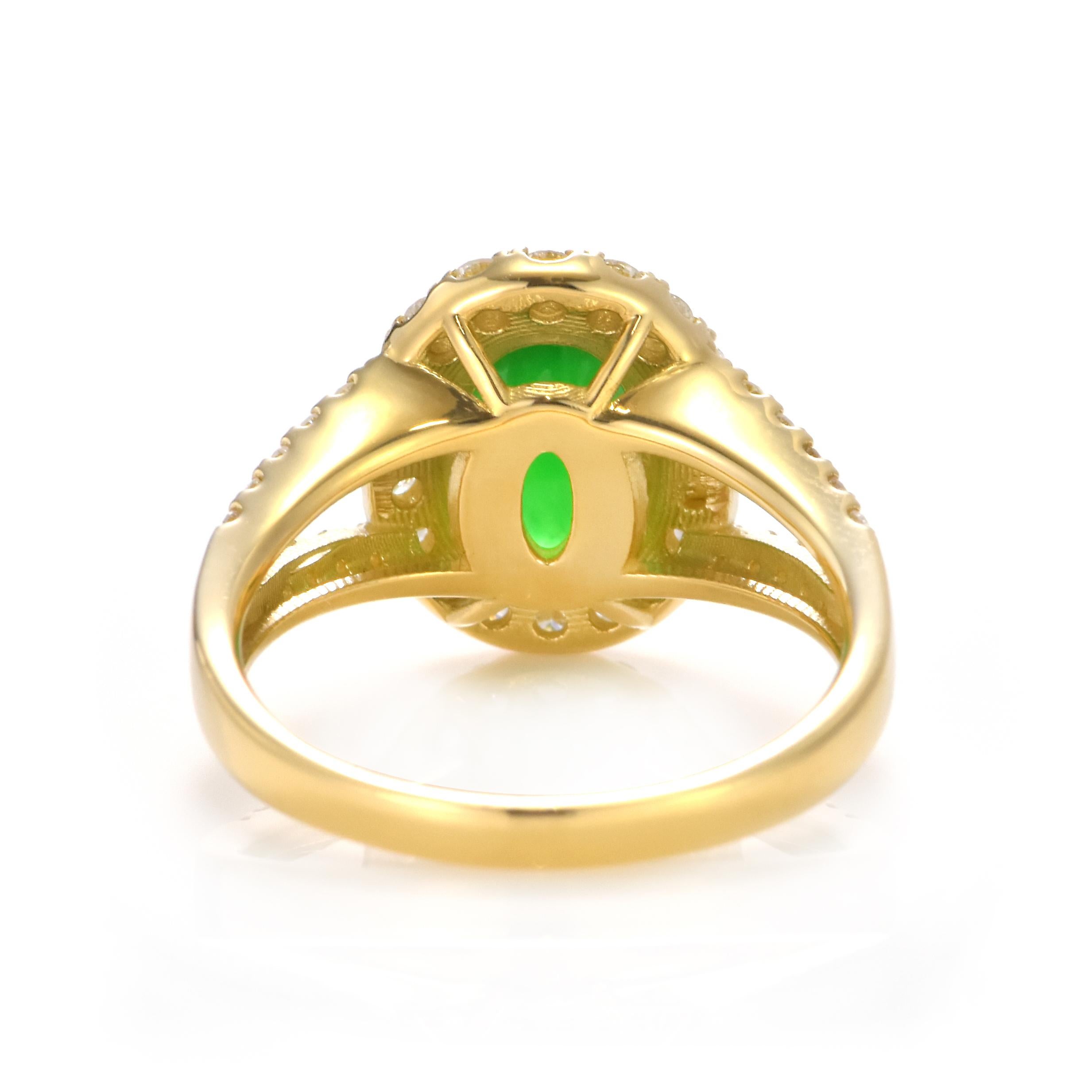 2.00 Carat Natural Type A Jade and Diamond Ring Made in 18 Karat Gold For Sale 4