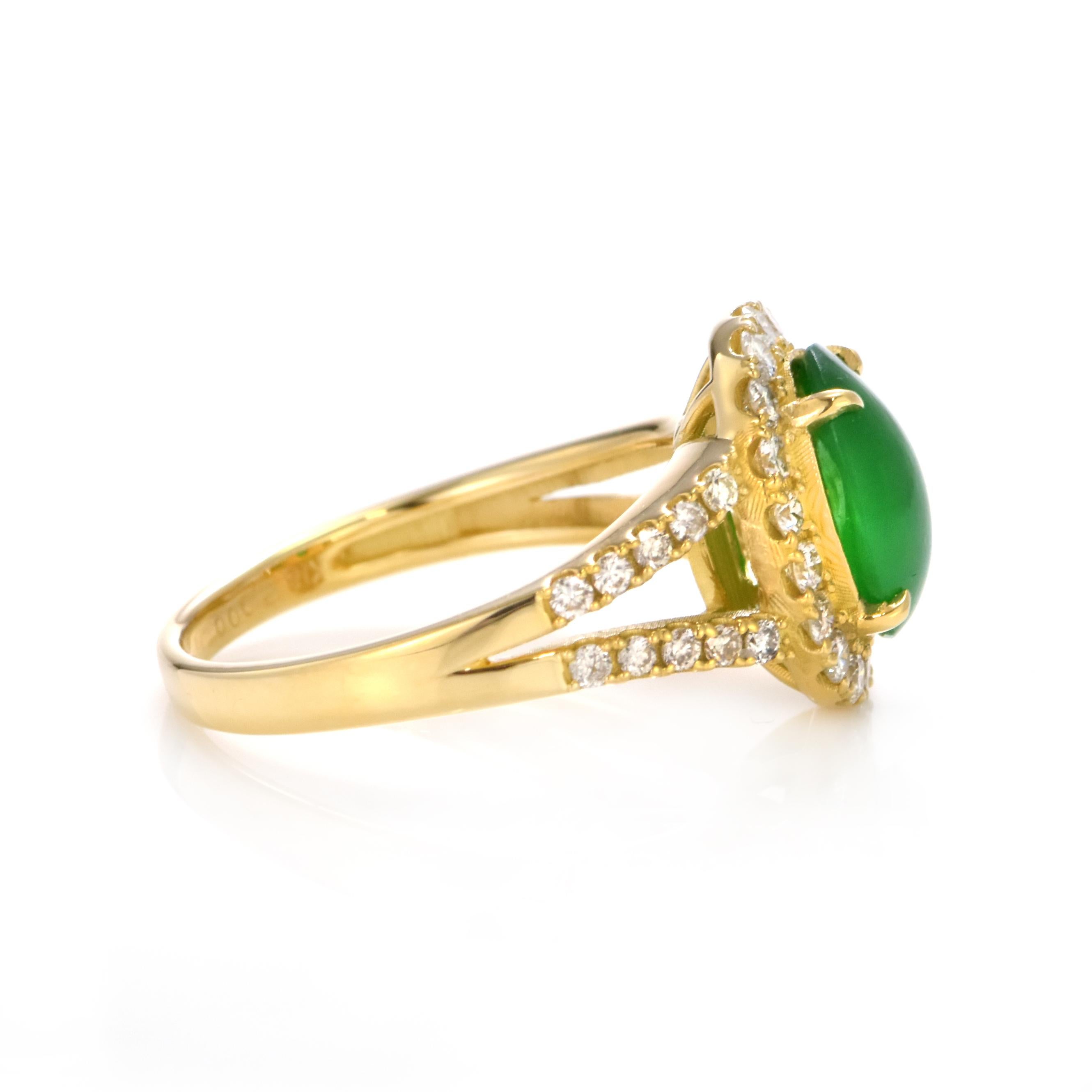2.00 Carat Natural Type A Jade and Diamond Ring Made in 18 Karat Gold For Sale 5