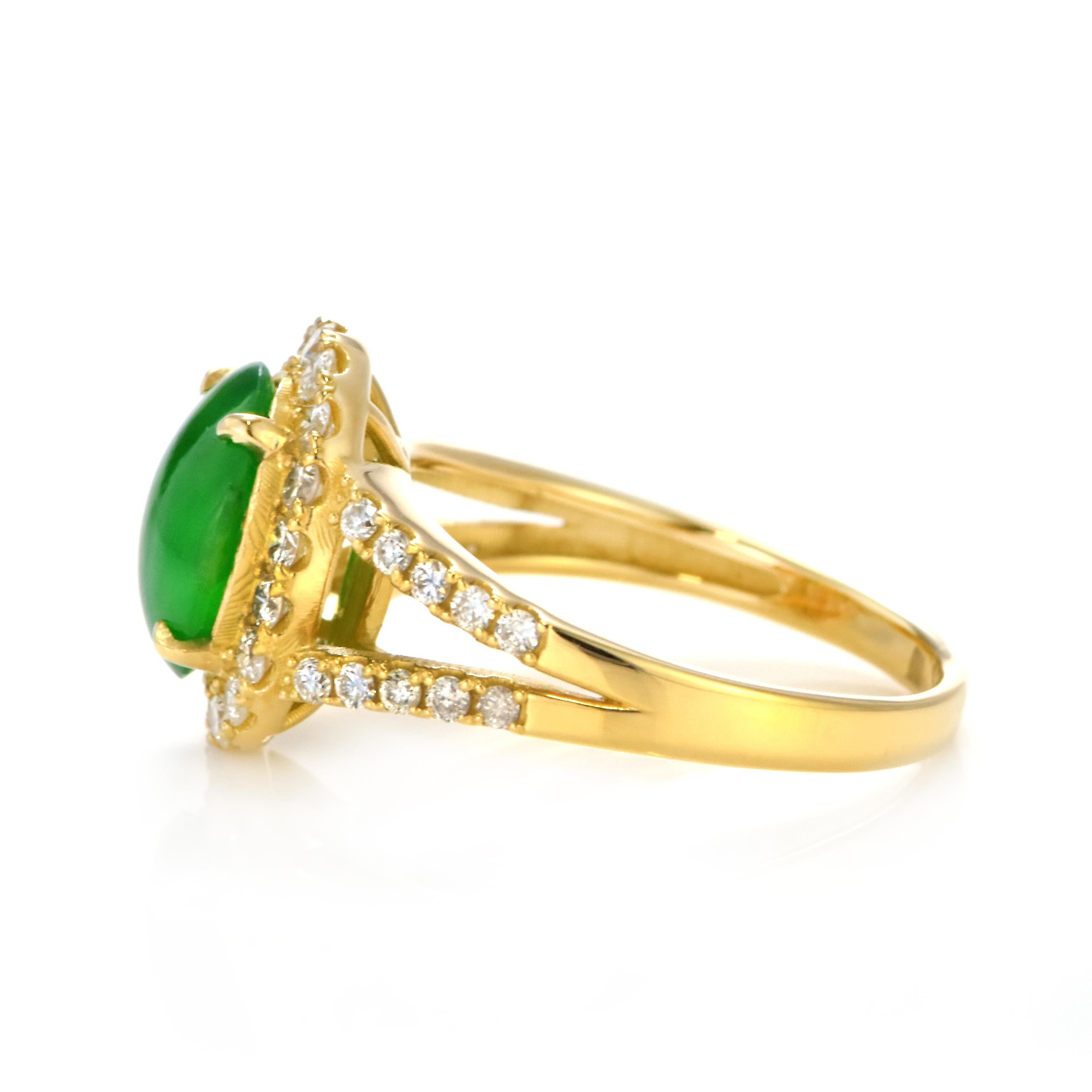 2.00 Carat Natural Type A Jade and Diamond Ring Made in 18 Karat Gold For Sale 3