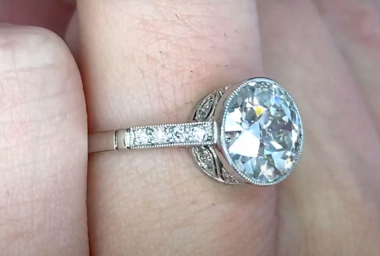2.00 Carat Old Euro-Cut Diamond Engagement Ring, Platinum In Excellent Condition For Sale In New York, NY