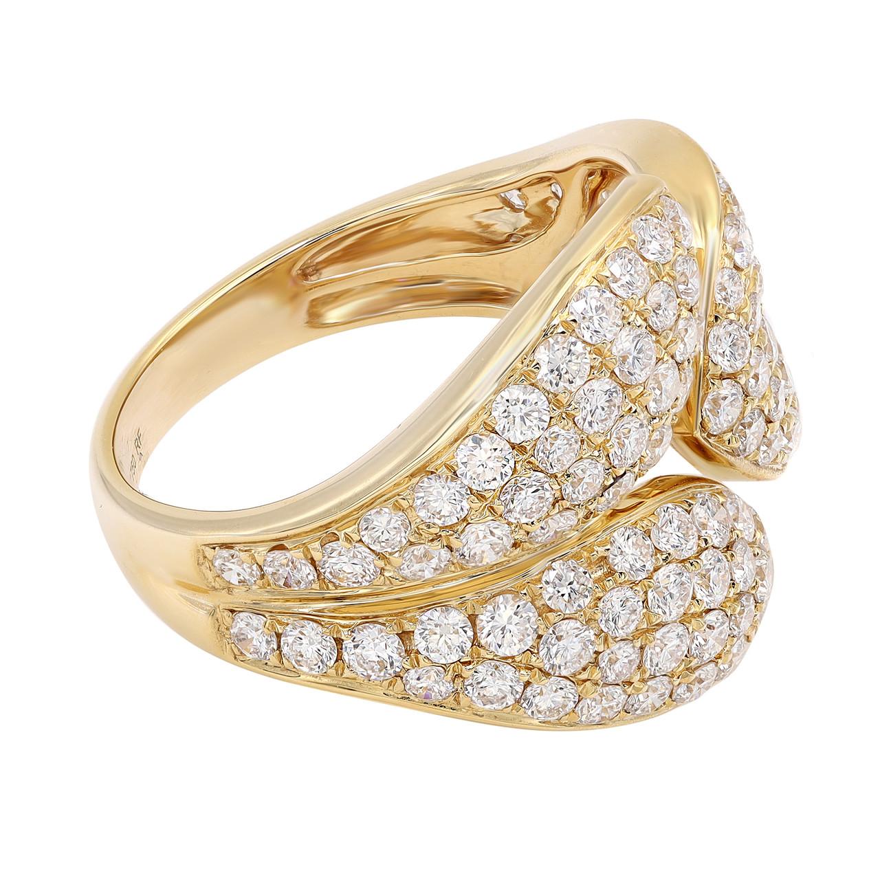 Modern 2.00 Carat Pave Set Round Cut Diamond Ring 18K Yellow Gold  For Sale