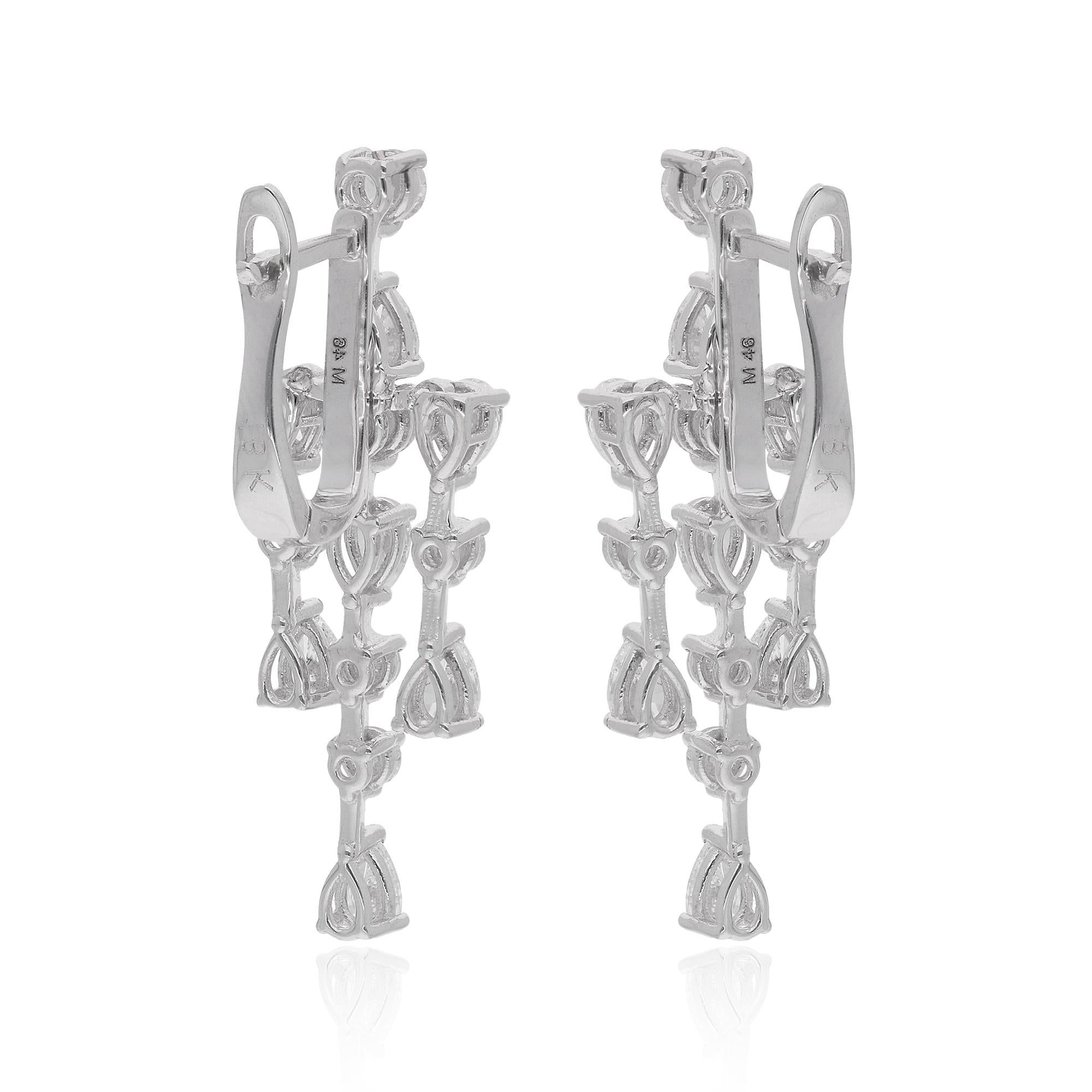 2.00 Carat Pear & Round Diamond Chandelier Earrings 14 Karat White Gold Jewelry In New Condition For Sale In Diera, Dubai