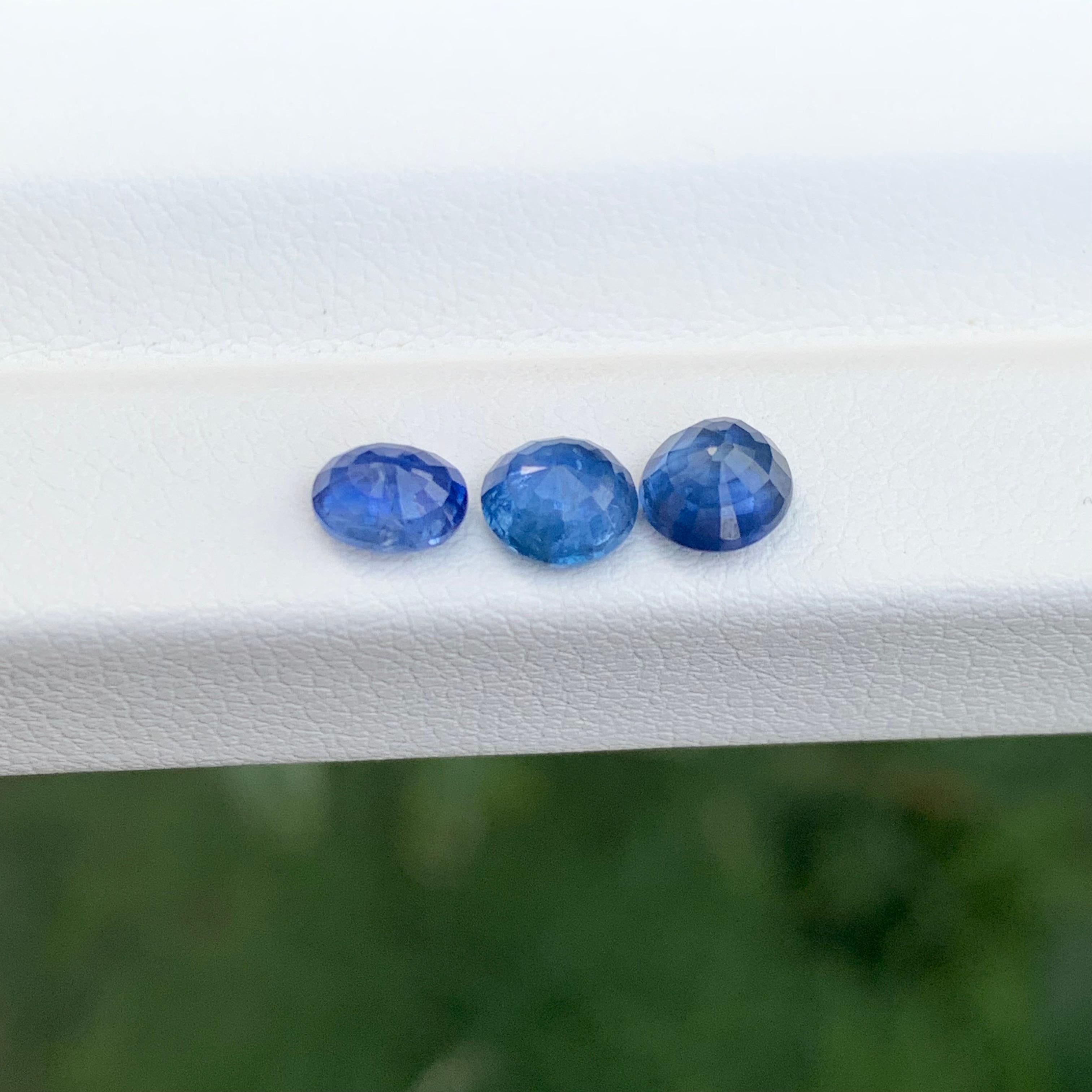 2.00 Carat Pretty Loose Sapphire Lot For Jewellery Making In New Condition For Sale In Peshawar, PK