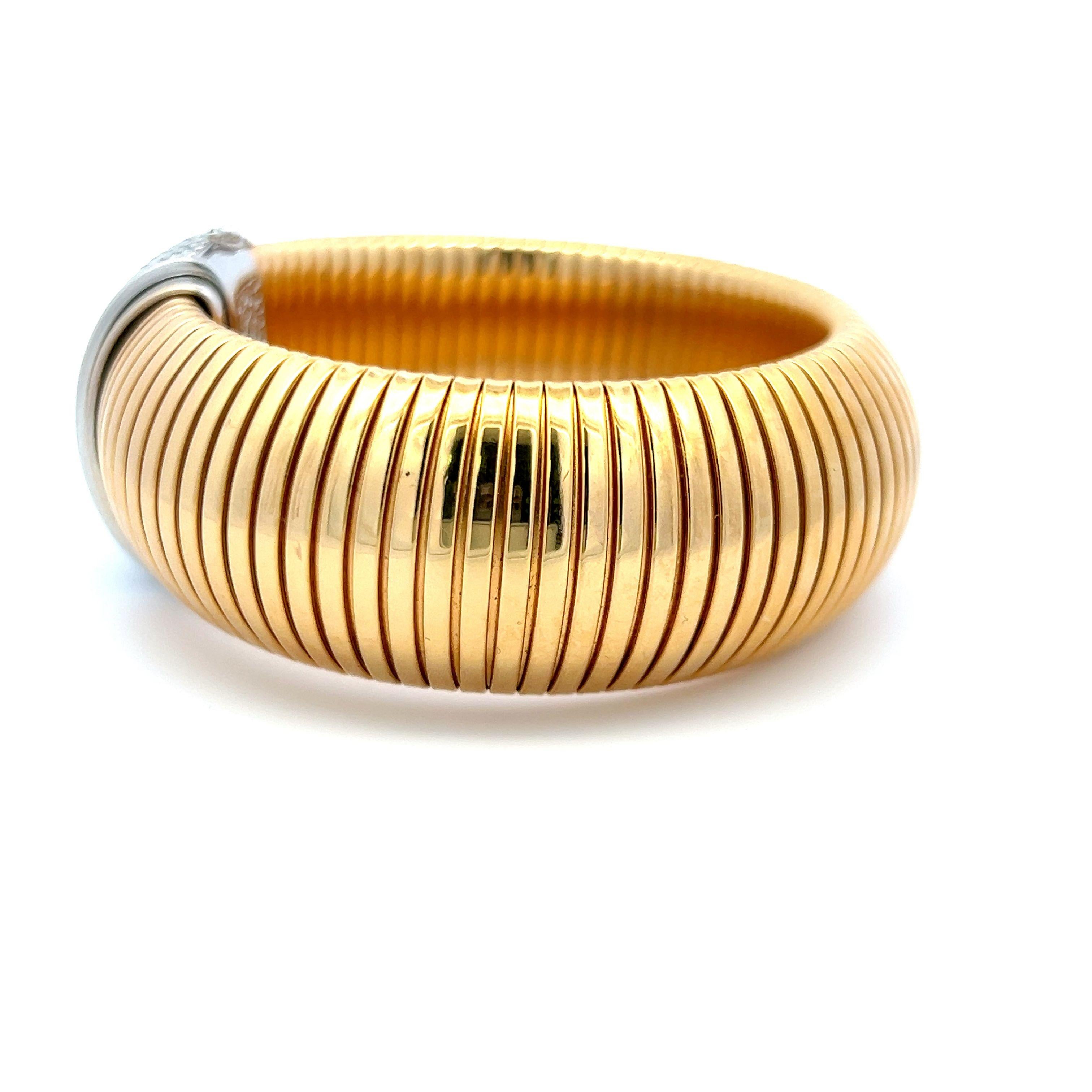 2.00 Carat Round Brilliant H VS1 Diamond 18 Karat Two Tone Gold Tubogas Bracelet For Sale 2