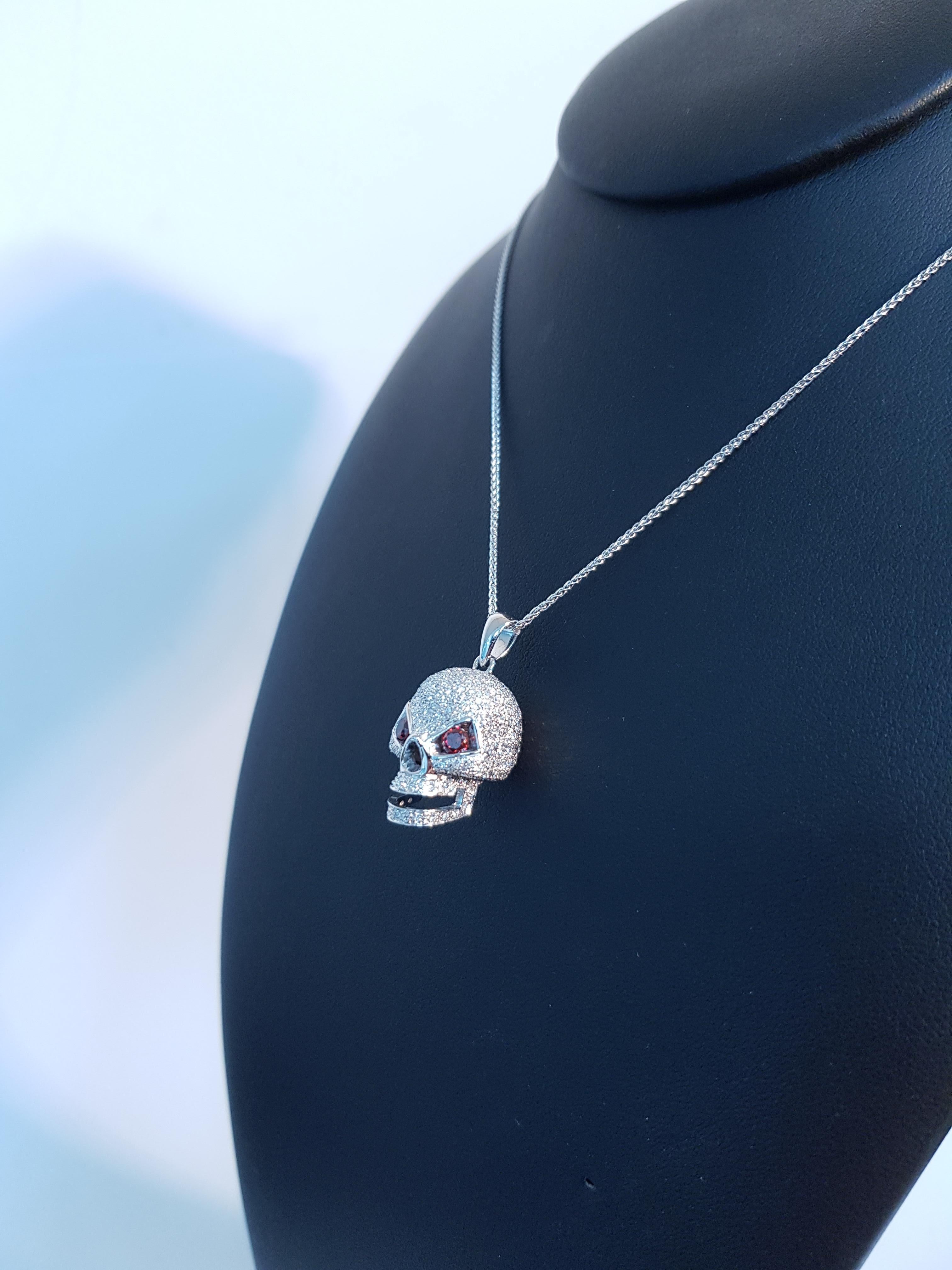 Modern Skull 2.00 Carat Bespoke Diamond Red Ruby 18 Karat White Gold Pendant Necklace For Sale