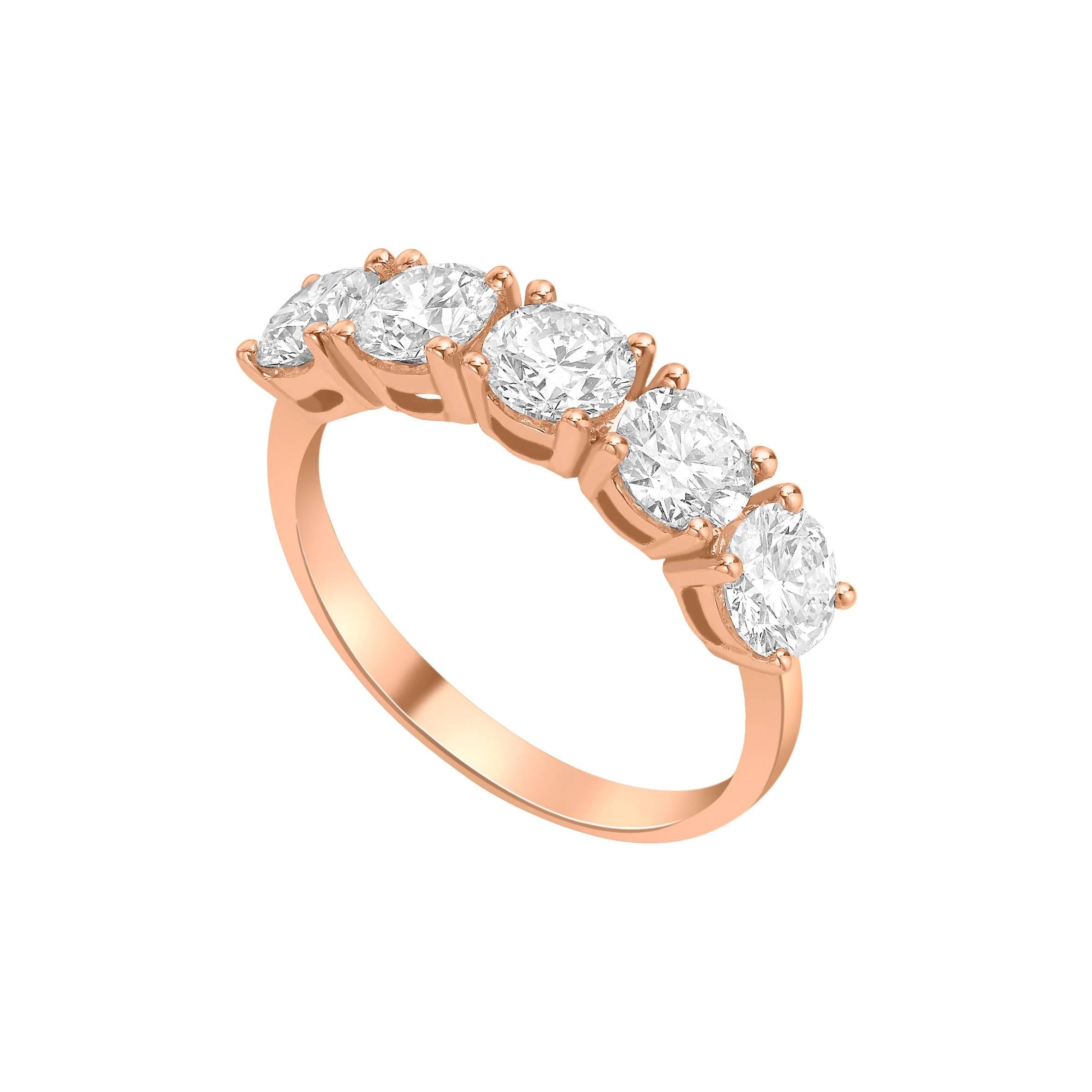 Anillo moderno de media eternidad de oro rosa de 18 quilates con 5 diamantes blancos redondos de 2,00 quilates