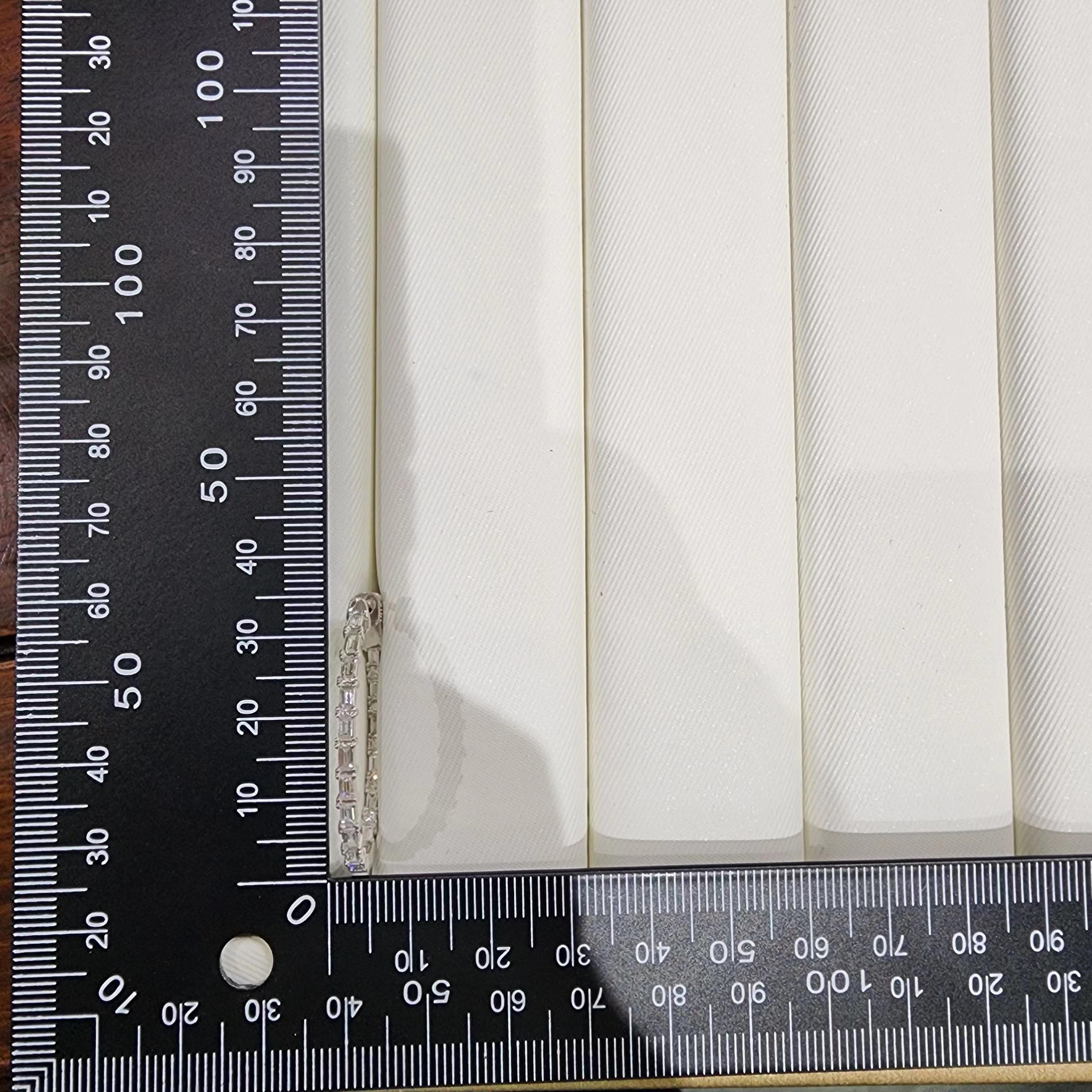 Pendientes de aro de diamantes cónicos de 2,00 quilates en oro blanco de 18 quilates en venta 3
