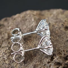 Pendientes de diamantes con certificado GIA de 2,00 quilates totales I VS2 en oro blanco de 14 quilates