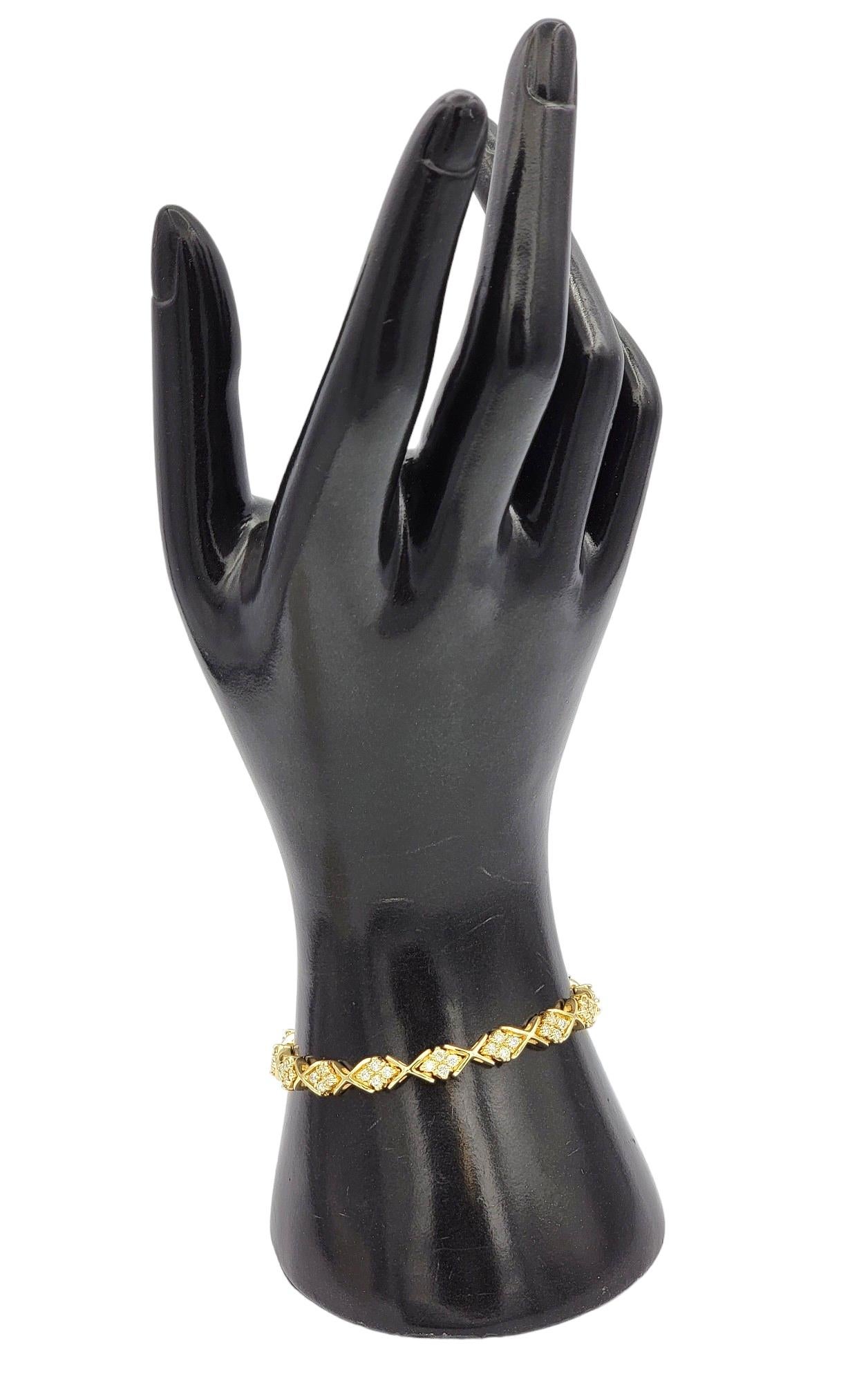 Bracelet à maillons croisés en or jaune 14 carats avec diamants ronds de 2,00 carats au total en vente 1