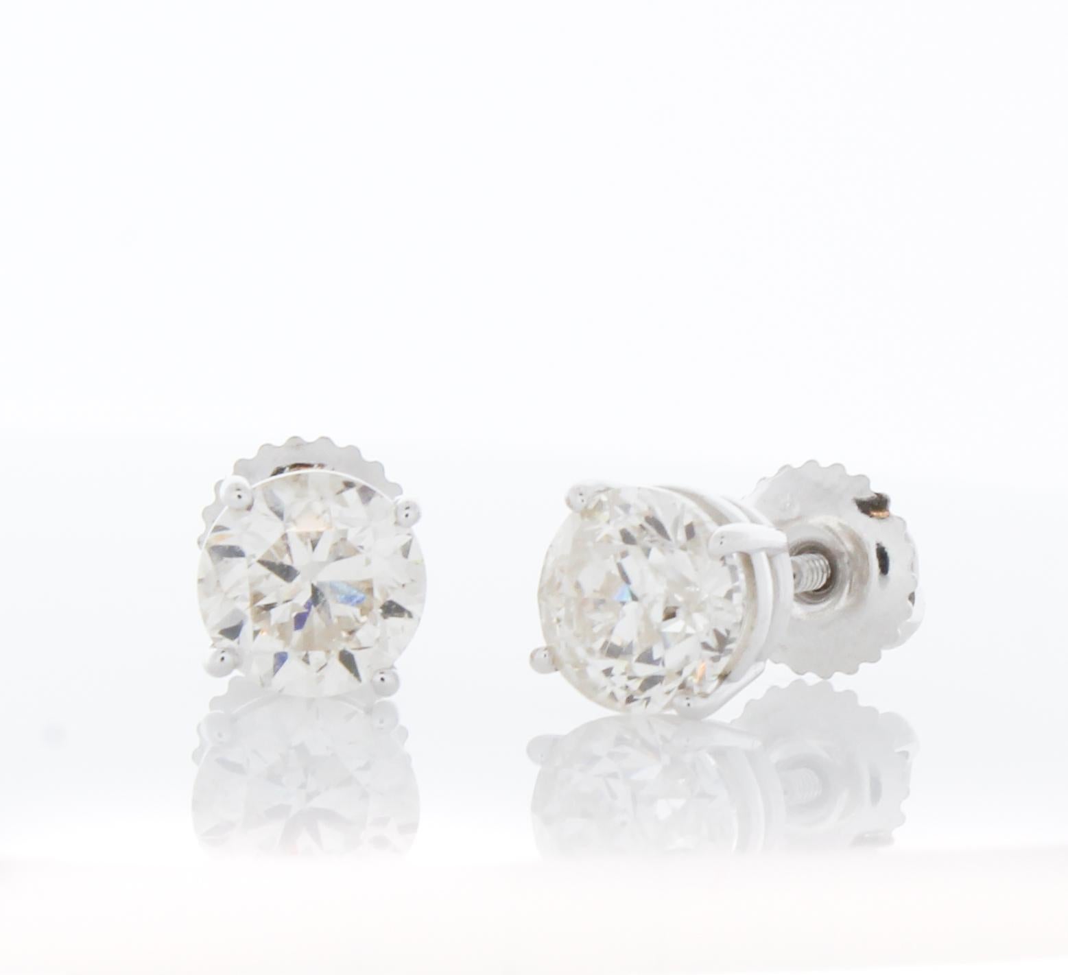 Round Cut 2.00 Carat Total Weight Diamond Stud Earrings in 14k White Gold For Sale
