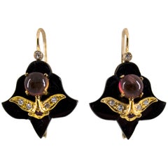 Pendientes de oro amarillo de 2,00 quilates turmalina blanca diamante rubí ónice
