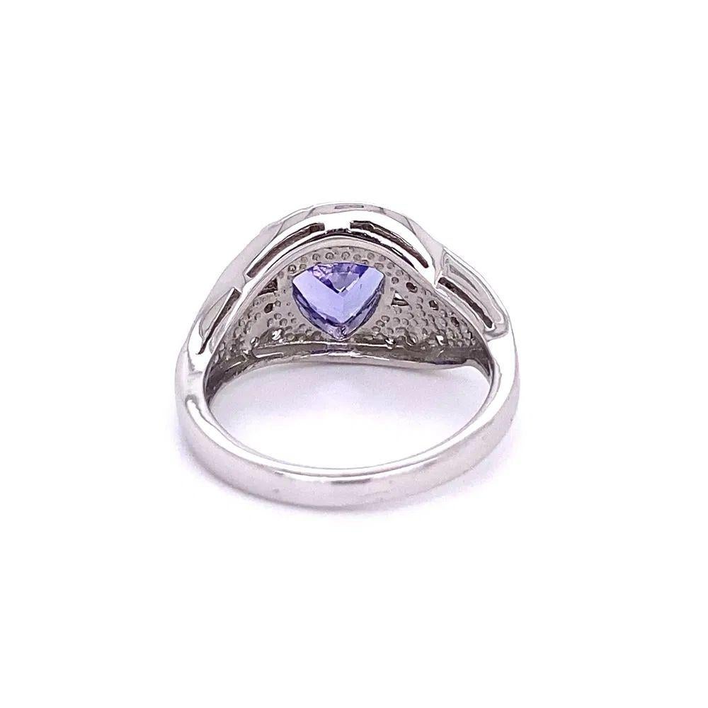 Taglio trillion Anello con tanzanite e diamanti d'epoca da 2,00 carati e trilioni di carati in vendita