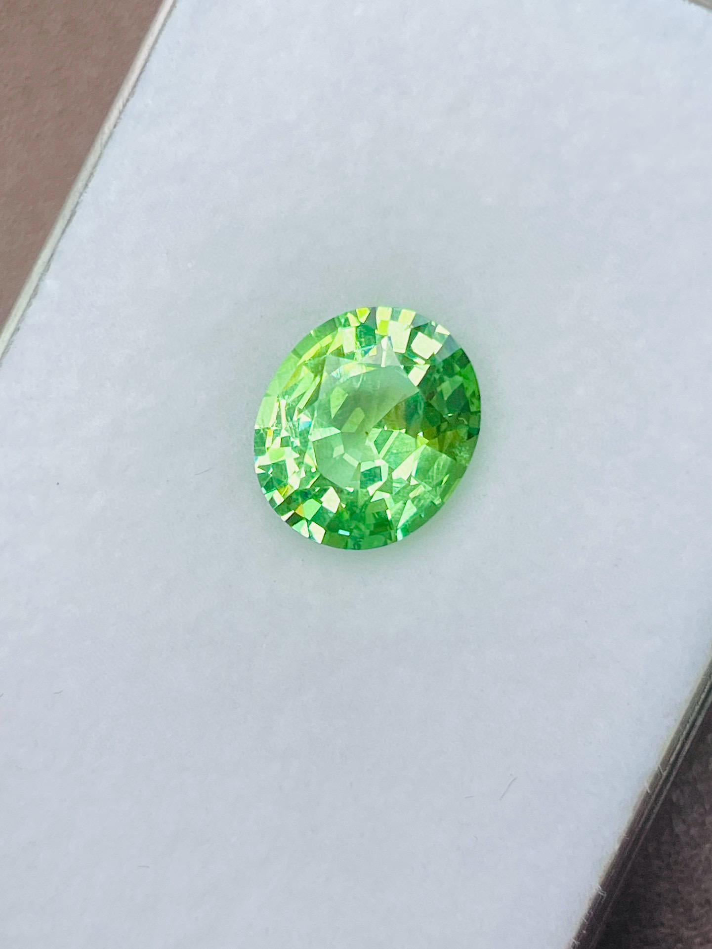 Women's or Men's 4.26 Carats Tsavorite High quality mint green Germany cut For Sale
